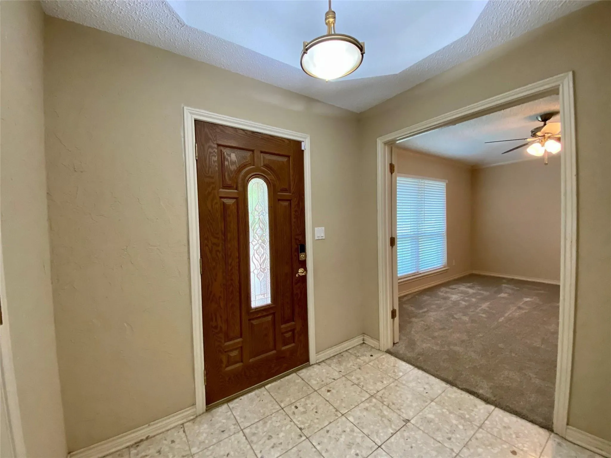 Single Family Residence For Sale in Dallas County , 909 Hillsdale Drive, Richardson, Texas 75081, 4 Bedroom, 2 Bathroom, 2 Garage spaces, 2,112 Sqft, built in 1974, mls#21280975, Real Estate Agent in Richardson, Homes For Sale in Dallas county, Homes For Sale in Richardson, Realtor in Richardson Texas, Real Estate Brokerage Independent Realty Texas, Luminita Cordes Realtor