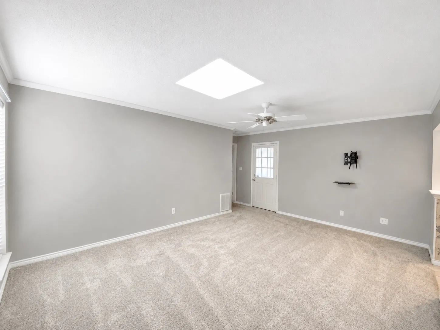 Single Family Residence For Sale in Dallas County , 909 Hillsdale Drive, Richardson, Texas 75081, 4 Bedroom, 2 Bathroom, 2 Garage spaces, 2,112 Sqft, built in 1974, mls#21280975, Real Estate Agent in Richardson, Homes For Sale in Dallas county, Homes For Sale in Richardson, Realtor in Richardson Texas, Real Estate Brokerage Independent Realty Texas, Luminita Cordes Realtor