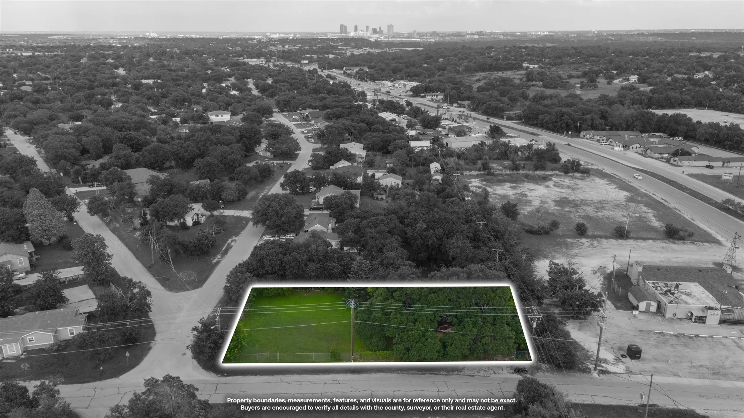 Single Family Residence For Sale in Tarrant County , 2508 Biway Street, Sansom Park, Texas 76114, 3 Bedroom, 2 Bathroom, Garage spaces, 1,562 Sqft, built in 1940, mls#21280989, Real Estate Agent in Sansom Park, Homes For Sale in Tarrant county, Homes For Sale in Sansom Park, Realtor in Sansom Park Texas, Real Estate Brokerage Independent Realty Texas, Luminita Cordes Realtor