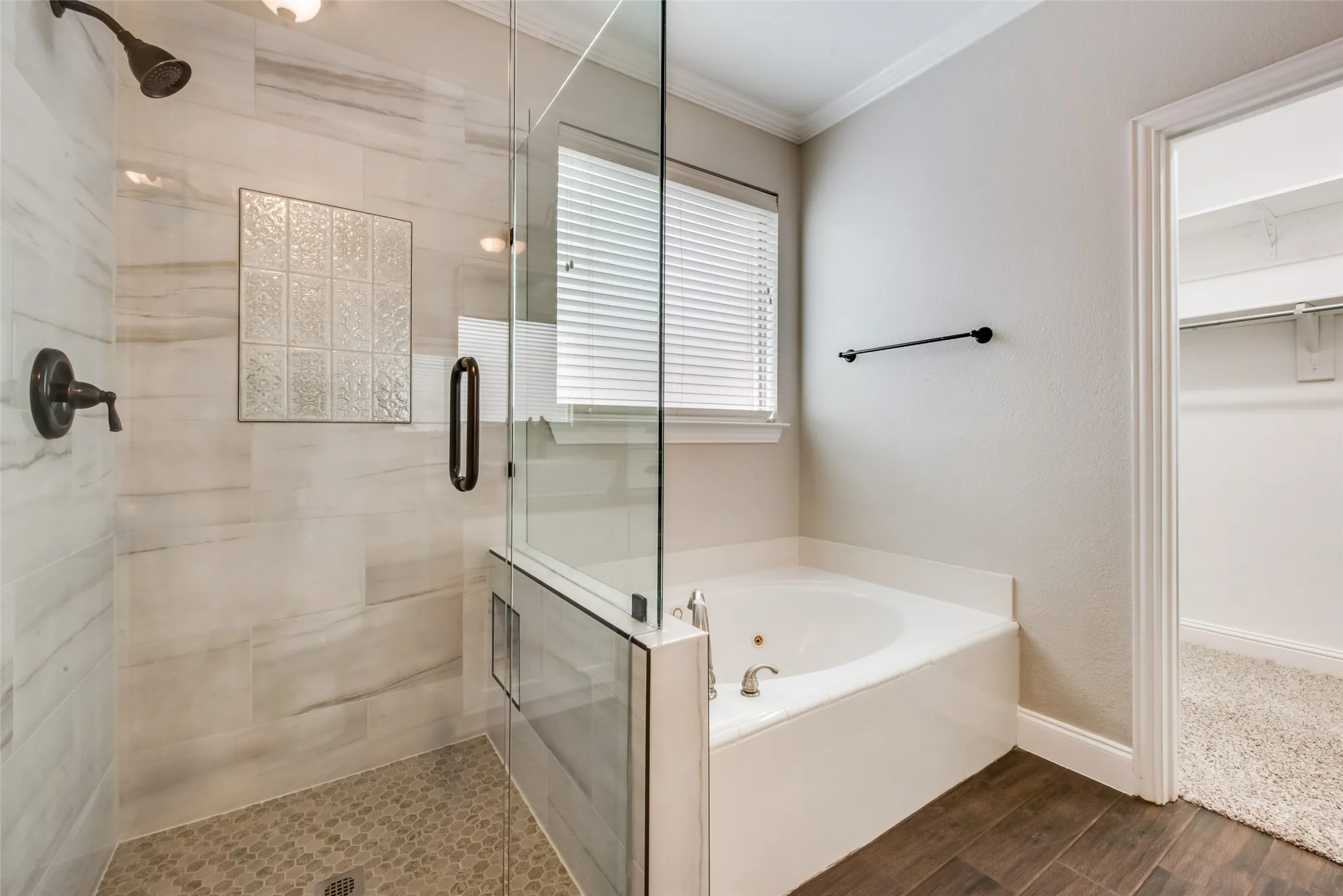 Single Family Residence For Rent in Tarrant County , 2569 Pinnacle Point Drive, Grand Prairie, Texas 75054, 4 Bedroom, 3 Bathroom, 2 Garage spaces, 2,672 Sqft, built in 2003, mls#21281026, Real Estate Agent in Grand Prairie, Homes For Rent in Tarrant county, Homes For Rent in Grand Prairie, Realtor in Grand Prairie Texas, Real Estate Brokerage Independent Realty Texas, Luminita Cordes Realtor