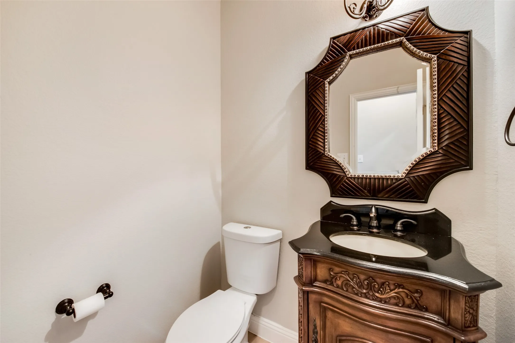 Single Family Residence For Rent in Tarrant County , 2569 Pinnacle Point Drive, Grand Prairie, Texas 75054, 4 Bedroom, 3 Bathroom, 2 Garage spaces, 2,672 Sqft, built in 2003, mls#21281026, Real Estate Agent in Grand Prairie, Homes For Rent in Tarrant county, Homes For Rent in Grand Prairie, Realtor in Grand Prairie Texas, Real Estate Brokerage Independent Realty Texas, Luminita Cordes Realtor