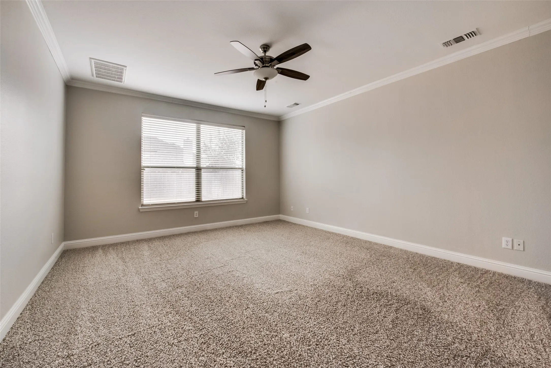 Single Family Residence For Rent in Tarrant County , 2569 Pinnacle Point Drive, Grand Prairie, Texas 75054, 4 Bedroom, 3 Bathroom, 2 Garage spaces, 2,672 Sqft, built in 2003, mls#21281026, Real Estate Agent in Grand Prairie, Homes For Rent in Tarrant county, Homes For Rent in Grand Prairie, Realtor in Grand Prairie Texas, Real Estate Brokerage Independent Realty Texas, Luminita Cordes Realtor
