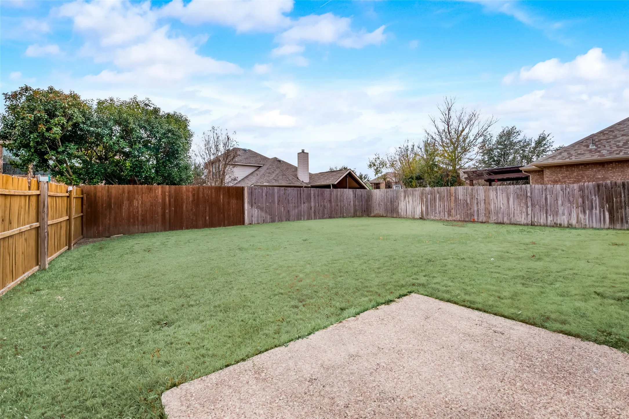 Single Family Residence For Rent in Tarrant County , 2569 Pinnacle Point Drive, Grand Prairie, Texas 75054, 4 Bedroom, 3 Bathroom, 2 Garage spaces, 2,672 Sqft, built in 2003, mls#21281026, Real Estate Agent in Grand Prairie, Homes For Rent in Tarrant county, Homes For Rent in Grand Prairie, Realtor in Grand Prairie Texas, Real Estate Brokerage Independent Realty Texas, Luminita Cordes Realtor