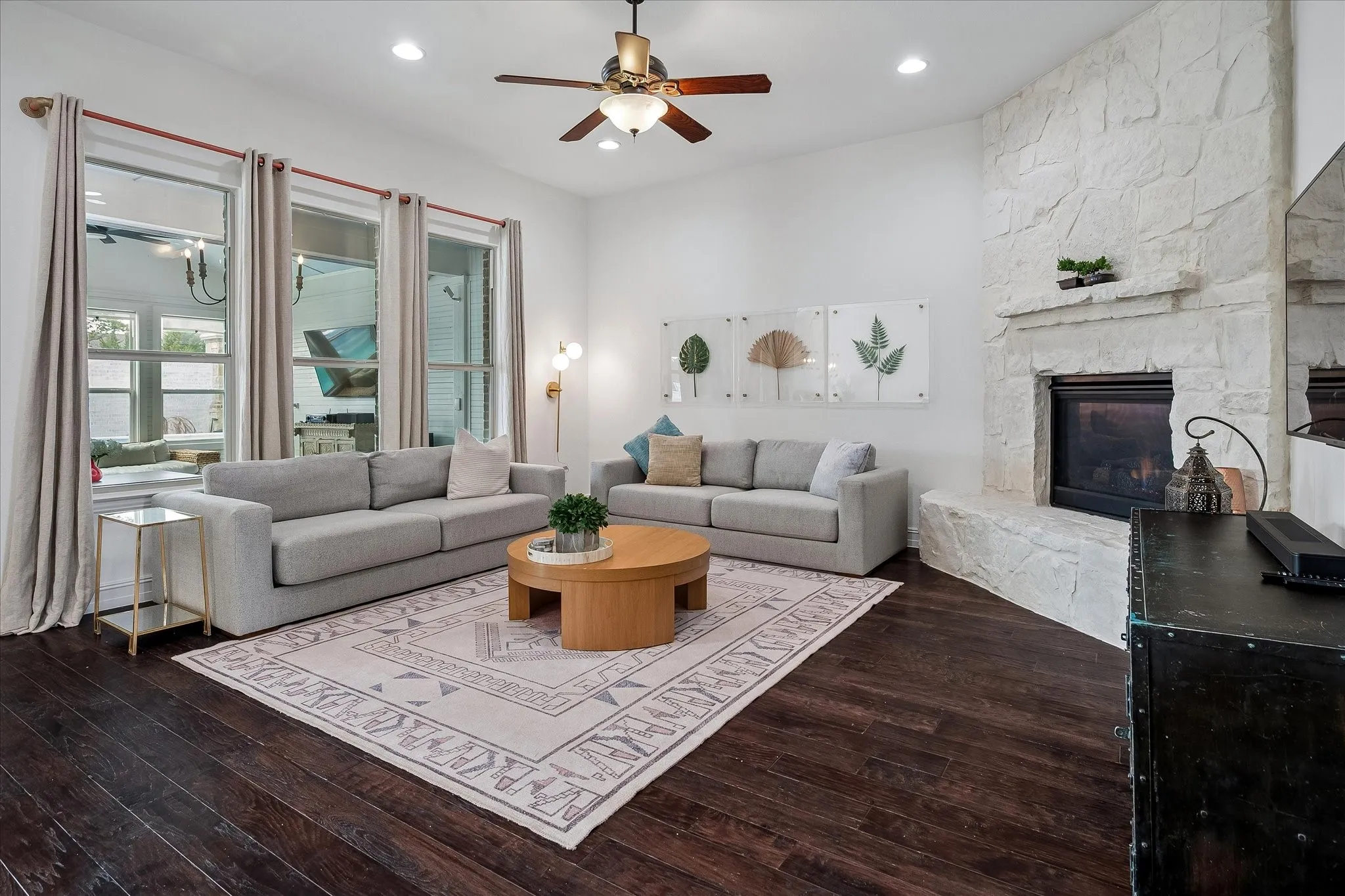 Single Family Residence For Sale in Denton County , 4576 Berry Ridge Lane, Frisco, Texas 75036, 4 Bedroom, 4 Bathroom, 2 Garage spaces, 3,434 Sqft, built in 2012, mls#21277454, Real Estate Agent in Frisco, Homes For Sale in Denton county, Homes For Sale in Frisco, Realtor in Frisco Texas, Real Estate Brokerage Independent Realty Texas, Luminita Cordes Realtor