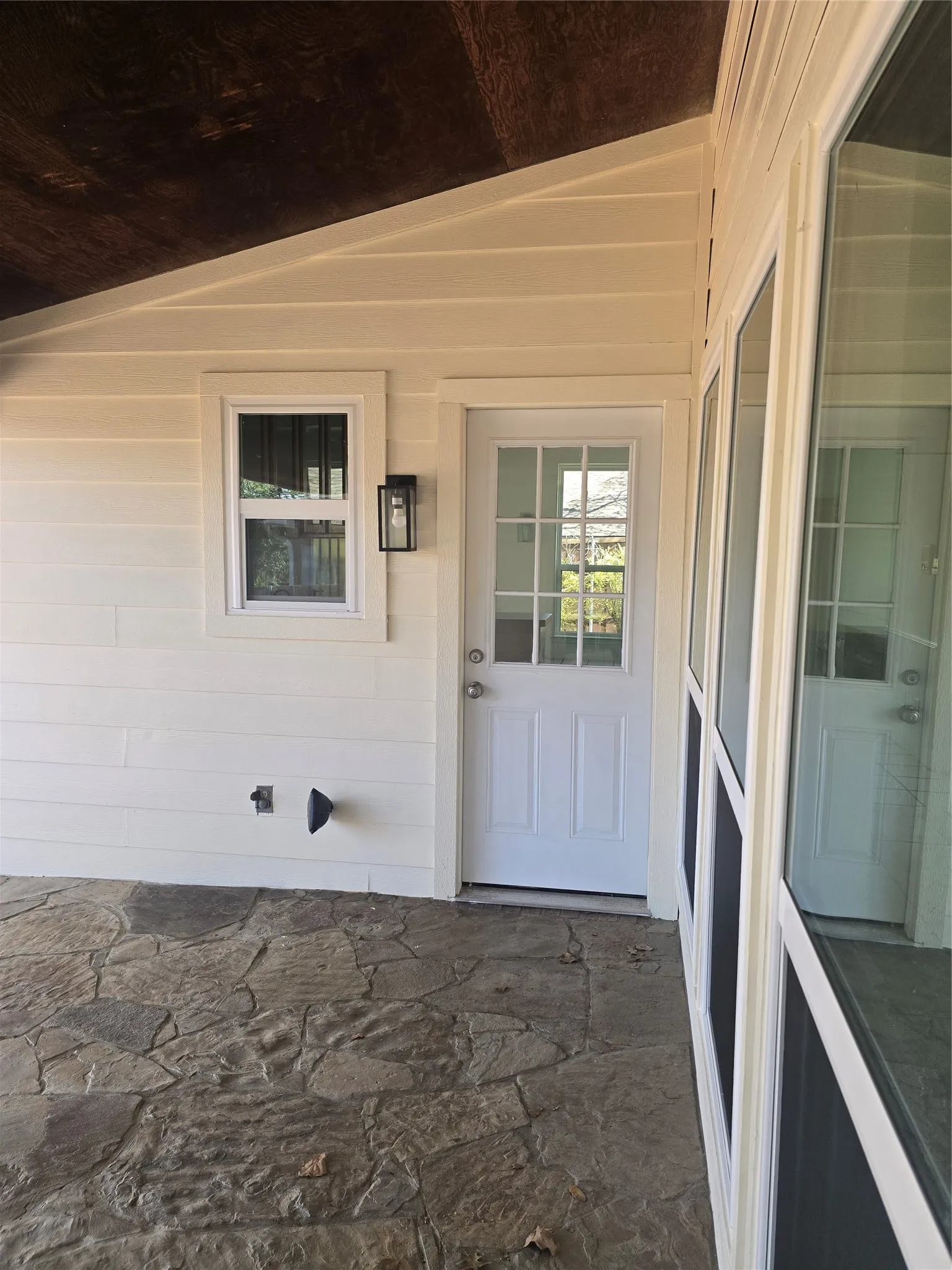 Single Family Residence For Sale in Tarrant County , 2954 Woodland Hills Drive, Grapevine, Texas 76051, 3 Bedroom, 3 Bathroom, 2 Garage spaces, 2,401 Sqft, built in 1987, Price $584,900, mls#21258291, Real Estate Agent in Grapevine, Homes For Sale in Tarrant county, Homes For Sale in Grapevine, Realtor in Grapevine Texas, Real Estate Brokerage Independent Realty Texas, Luminita Cordes Realtor
