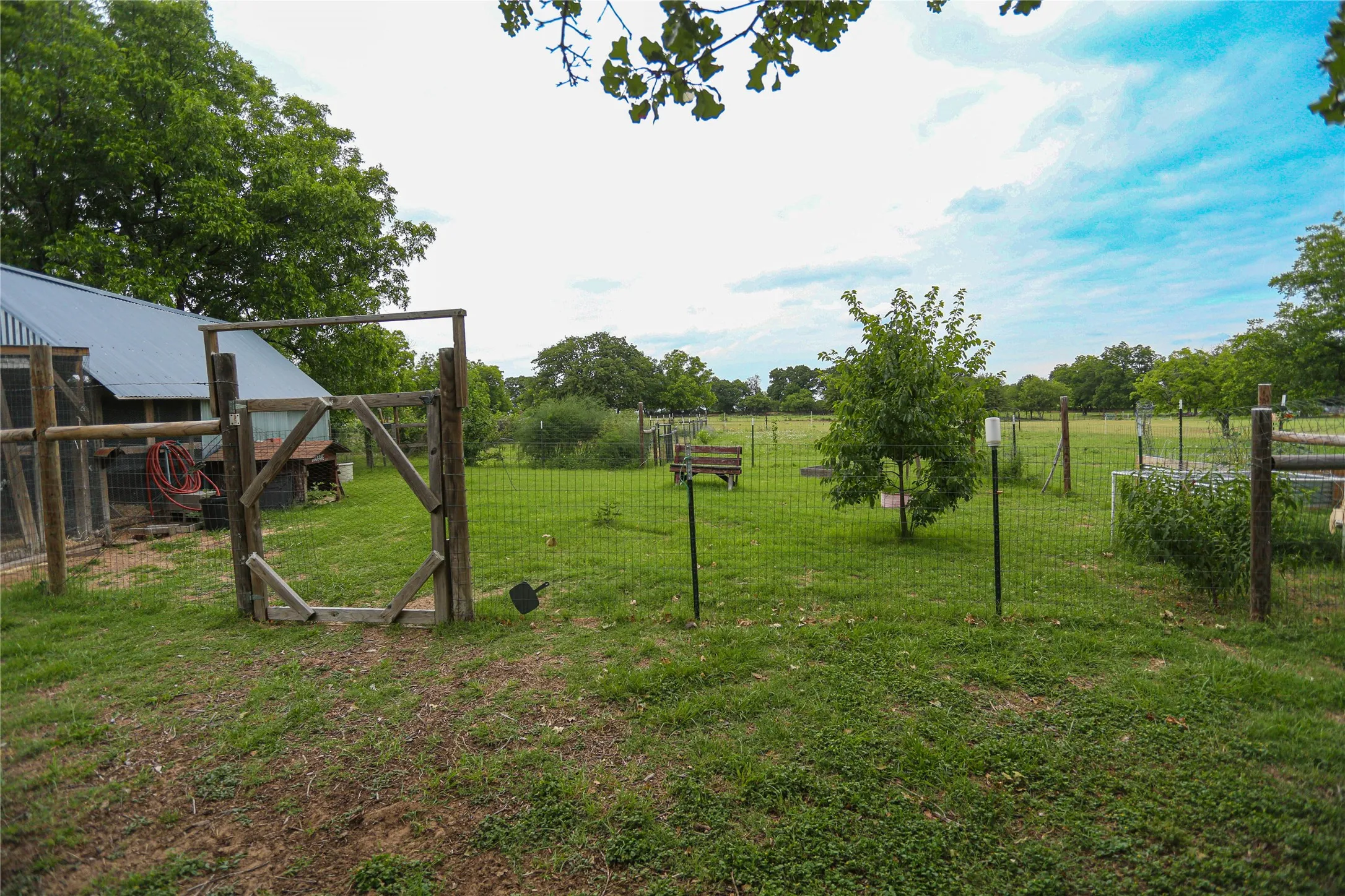 Farm For Sale in Comanche County , 1166 County Road 403, Comanche, Texas 76442, 2 Bedrooms, 2 Bathrooms, 3 Garage spaces, 1,200 Sqft, built in 2010, Price $575,000, mls#21278820, Real Estate Agent in Comanche, Homes For Sale in Comanche county, Homes For Sale in Comanche, Realtor in Comanche Texas, Real Estate Brokerage Independent Realty Texas, Luminita Cordes Realtor