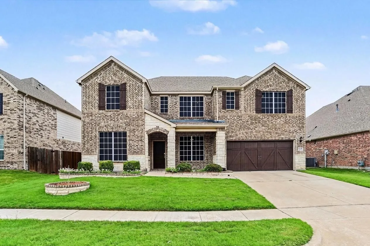 Single Family Residence For Sale in Collin County , 2402 Ray Roberts Drive, Wylie, Texas 75098, 5 Bedroom, 4 Bathroom, 2 Garage spaces, 3,709 Sqft, built in 2019, mls#21280768, Real Estate Agent in Wylie, Homes For Sale in Collin county, Homes For Sale in Wylie, Realtor in Wylie Texas, Real Estate Brokerage Independent Realty Texas, Luminita Cordes Realtor