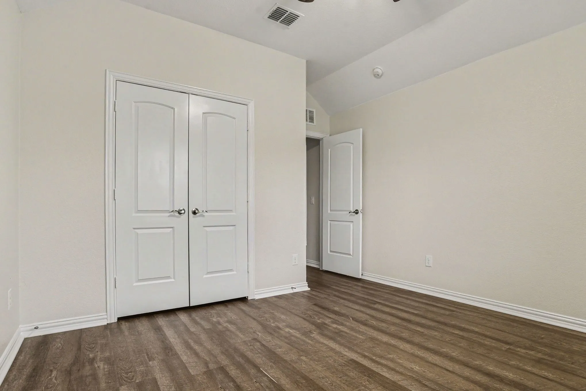 Single Family Residence For Sale in Collin County , 2402 Ray Roberts Drive, Wylie, Texas 75098, 5 Bedroom, 4 Bathroom, 2 Garage spaces, 3,709 Sqft, built in 2019, mls#21280768, Real Estate Agent in Wylie, Homes For Sale in Collin county, Homes For Sale in Wylie, Realtor in Wylie Texas, Real Estate Brokerage Independent Realty Texas, Luminita Cordes Realtor