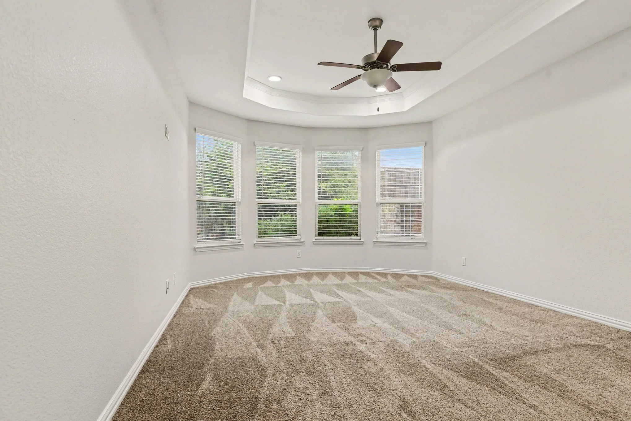 Single Family Residence For Sale in Collin County , 2402 Ray Roberts Drive, Wylie, Texas 75098, 5 Bedroom, 4 Bathroom, 2 Garage spaces, 3,709 Sqft, built in 2019, mls#21280768, Real Estate Agent in Wylie, Homes For Sale in Collin county, Homes For Sale in Wylie, Realtor in Wylie Texas, Real Estate Brokerage Independent Realty Texas, Luminita Cordes Realtor