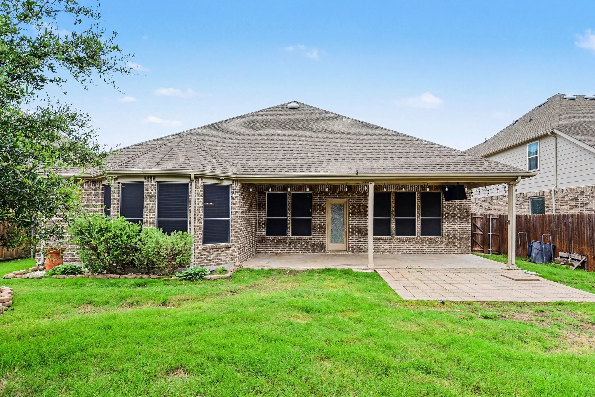 Single Family Residence For Sale in Collin County , 2402 Ray Roberts Drive, Wylie, Texas 75098, 5 Bedroom, 4 Bathroom, 2 Garage spaces, 3,709 Sqft, built in 2019, mls#21280768, Real Estate Agent in Wylie, Homes For Sale in Collin county, Homes For Sale in Wylie, Realtor in Wylie Texas, Real Estate Brokerage Independent Realty Texas, Luminita Cordes Realtor