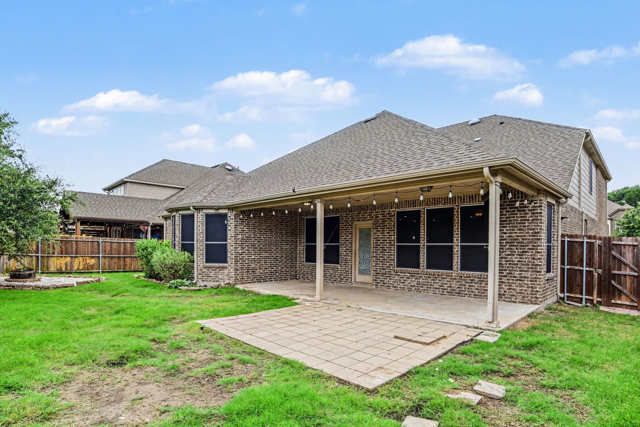 Single Family Residence For Sale in Collin County , 2402 Ray Roberts Drive, Wylie, Texas 75098, 5 Bedroom, 4 Bathroom, 2 Garage spaces, 3,709 Sqft, built in 2019, mls#21280768, Real Estate Agent in Wylie, Homes For Sale in Collin county, Homes For Sale in Wylie, Realtor in Wylie Texas, Real Estate Brokerage Independent Realty Texas, Luminita Cordes Realtor