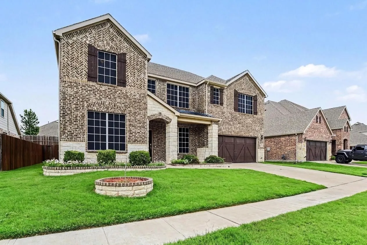 Single Family Residence For Sale in Collin County , 2402 Ray Roberts Drive, Wylie, Texas 75098, 5 Bedroom, 4 Bathroom, 2 Garage spaces, 3,709 Sqft, built in 2019, mls#21280768, Real Estate Agent in Wylie, Homes For Sale in Collin county, Homes For Sale in Wylie, Realtor in Wylie Texas, Real Estate Brokerage Independent Realty Texas, Luminita Cordes Realtor