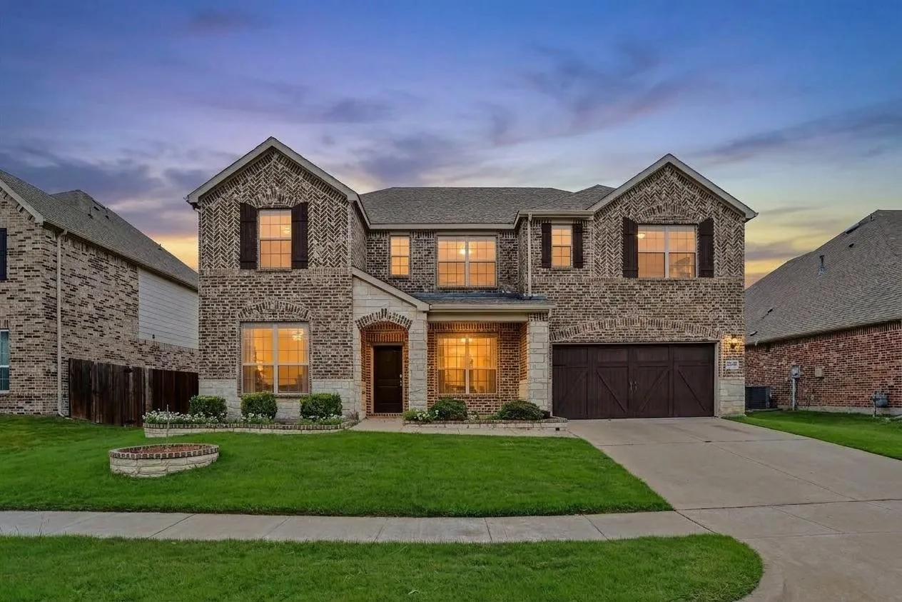 Single Family Residence For Sale in Collin County , 2402 Ray Roberts Drive, Wylie, Texas 75098, 5 Bedroom, 4 Bathroom, 2 Garage spaces, 3,709 Sqft, built in 2019, mls#21280768, Real Estate Agent in Wylie, Homes For Sale in Collin county, Homes For Sale in Wylie, Realtor in Wylie Texas, Real Estate Brokerage Independent Realty Texas, Luminita Cordes Realtor