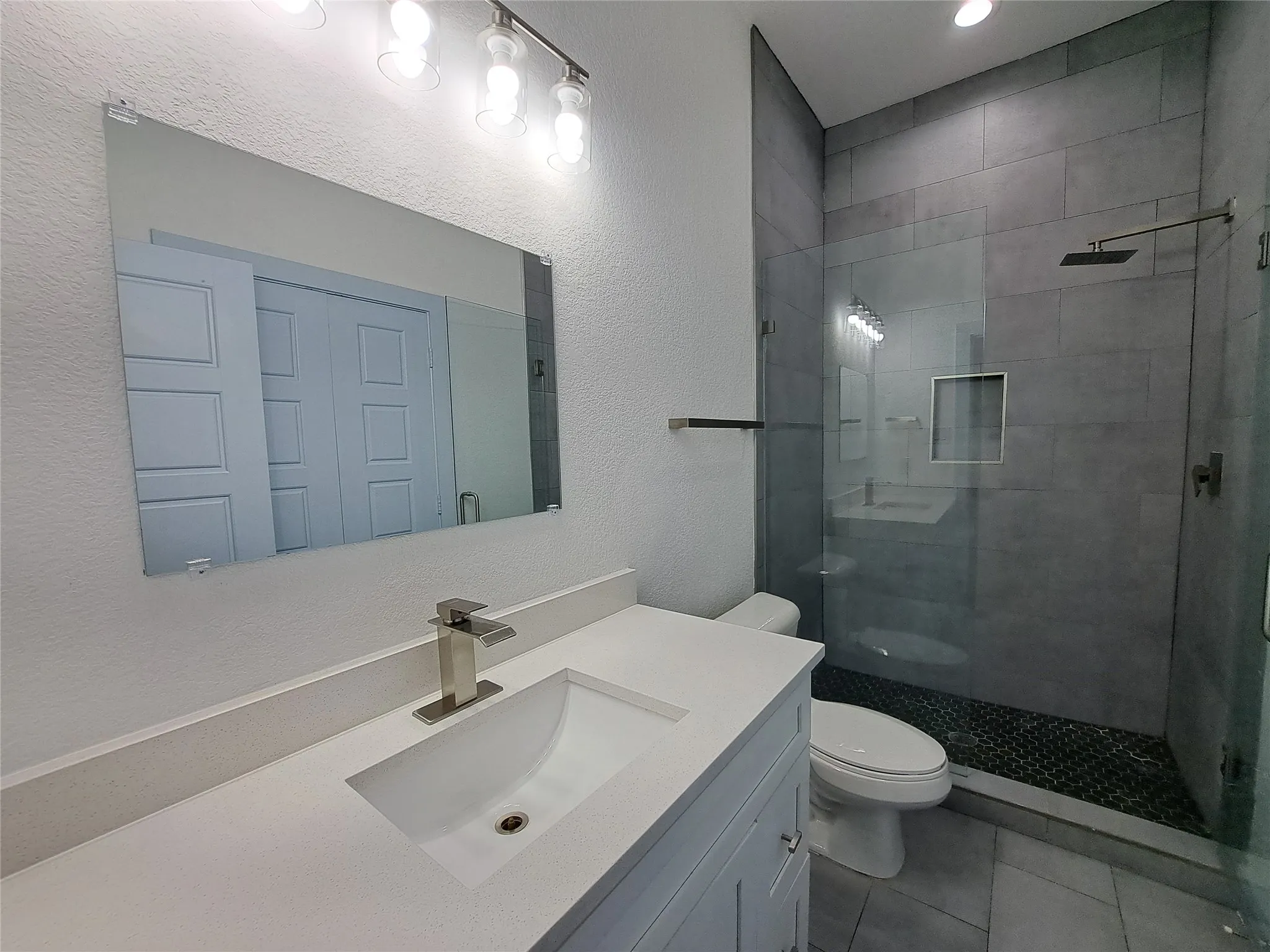 Single Family Residence For Rent in Dallas County , 3243 Noor Street, Dallas, Texas 75233, 4 Bedrooms, 2 Bathrooms, 2 Garage spaces, 1,535 Sqft, built in 2022, Price $2,400, mls#21281087, Real Estate Agent in Dallas, Homes For Rent in Dallas county, Homes For Rent in Dallas, Realtor in Dallas Texas, Real Estate Brokerage Independent Realty Texas, Luminita Cordes Realtor