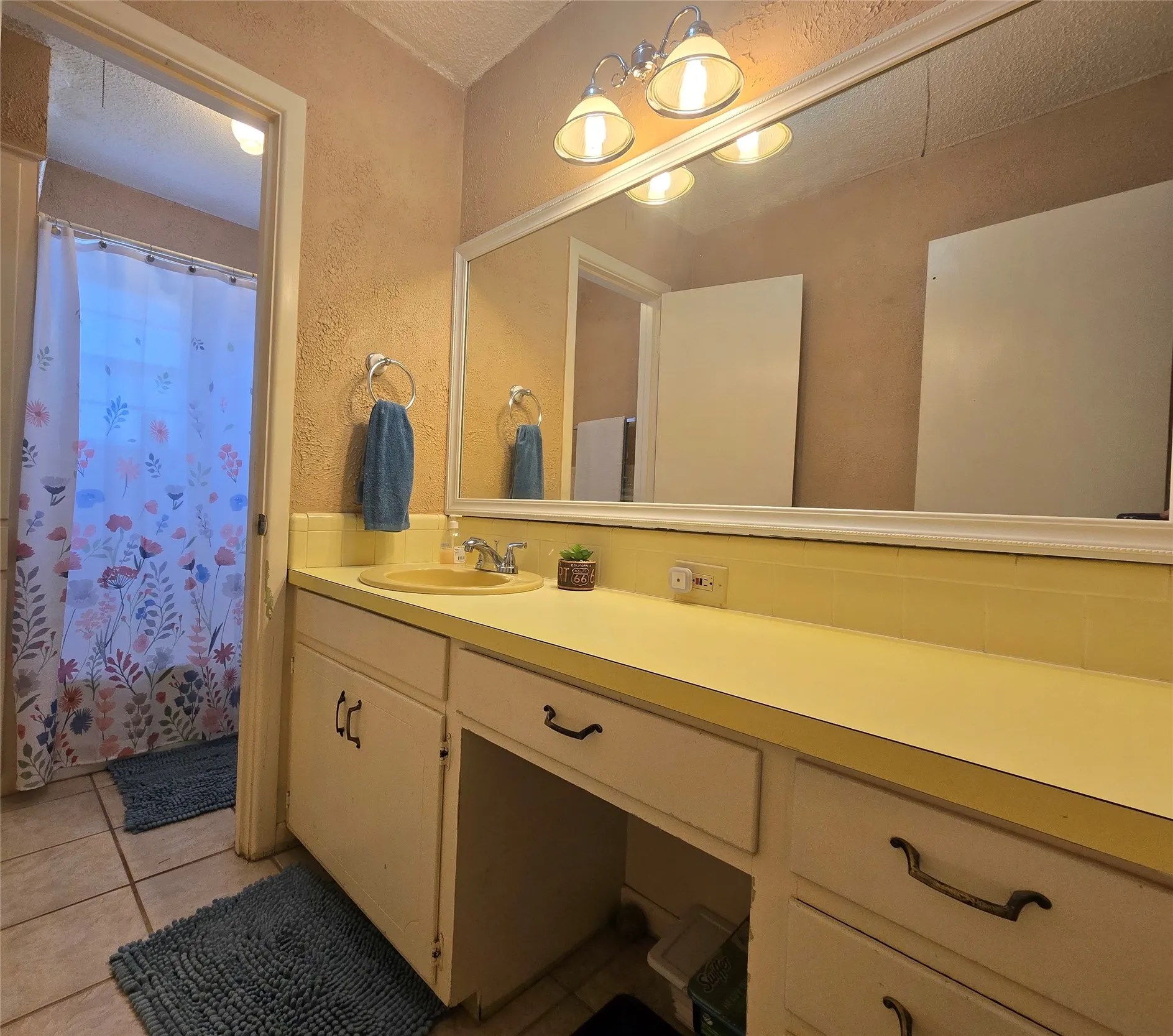 Single Family Residence For Sale in Taylor County , 3701 Caldwell Road, Abilene, Texas 79601, 3 Bedroom, 2 Bathroom, 2 Garage spaces, 2,255 Sqft, built in 1970, mls#21279094, Real Estate Agent in Abilene, Homes For Sale in Taylor county, Homes For Sale in Abilene, Realtor in Abilene Texas, Real Estate Brokerage Independent Realty Texas, Luminita Cordes Realtor