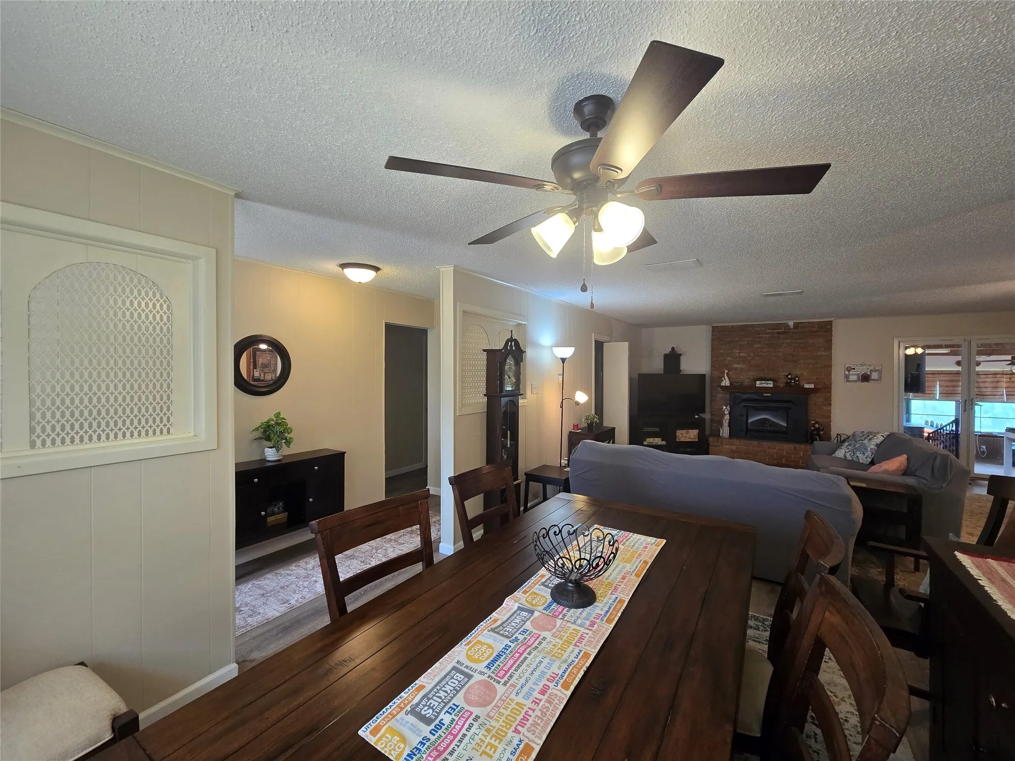 Single Family Residence For Sale in Taylor County , 3701 Caldwell Road, Abilene, Texas 79601, 3 Bedroom, 2 Bathroom, 2 Garage spaces, 2,255 Sqft, built in 1970, mls#21279094, Real Estate Agent in Abilene, Homes For Sale in Taylor county, Homes For Sale in Abilene, Realtor in Abilene Texas, Real Estate Brokerage Independent Realty Texas, Luminita Cordes Realtor