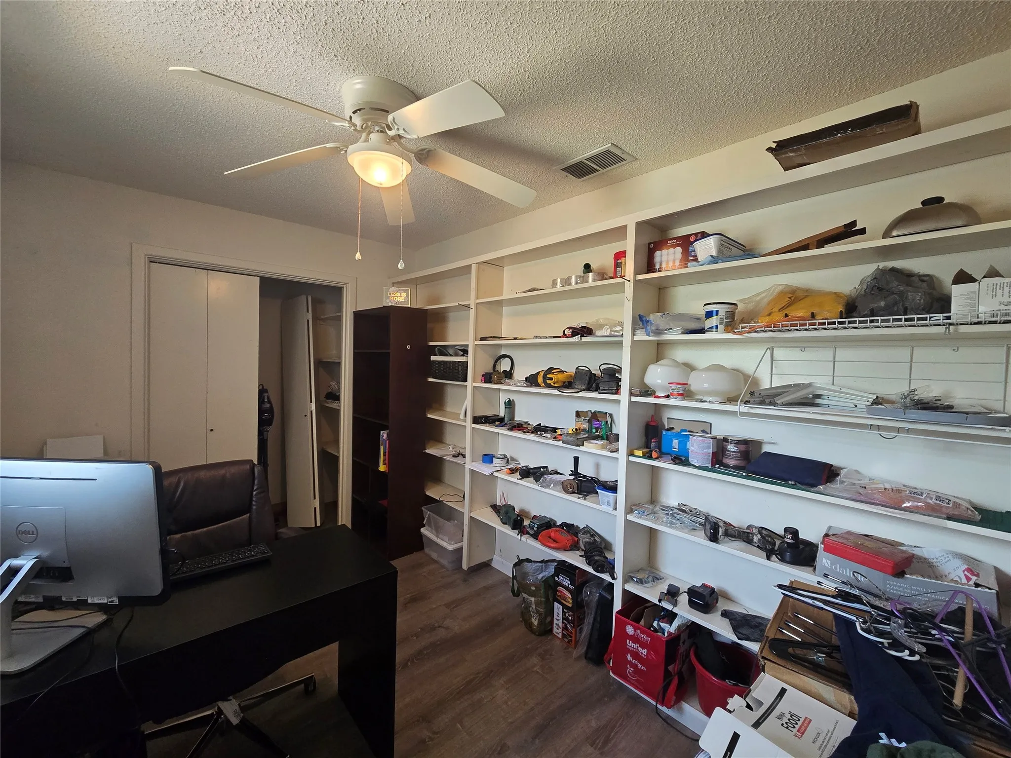 Single Family Residence For Sale in Taylor County , 3701 Caldwell Road, Abilene, Texas 79601, 3 Bedroom, 2 Bathroom, 2 Garage spaces, 2,255 Sqft, built in 1970, mls#21279094, Real Estate Agent in Abilene, Homes For Sale in Taylor county, Homes For Sale in Abilene, Realtor in Abilene Texas, Real Estate Brokerage Independent Realty Texas, Luminita Cordes Realtor