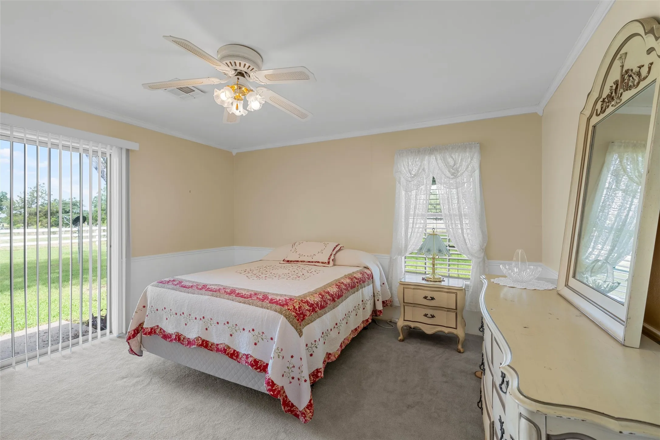 Single Family Residence For Sale in Falls County , 803 S Stallworth, Rosebud, Texas 76570, 3 Bedrooms, 3 Bathrooms, 2 Garage spaces, 2,106 Sqft, built in 1980, Price $450,000, mls#21280663, Real Estate Agent in Rosebud, Homes For Sale in Falls county, Homes For Sale in Rosebud, Realtor in Rosebud Texas, Real Estate Brokerage Independent Realty Texas, Luminita Cordes Realtor