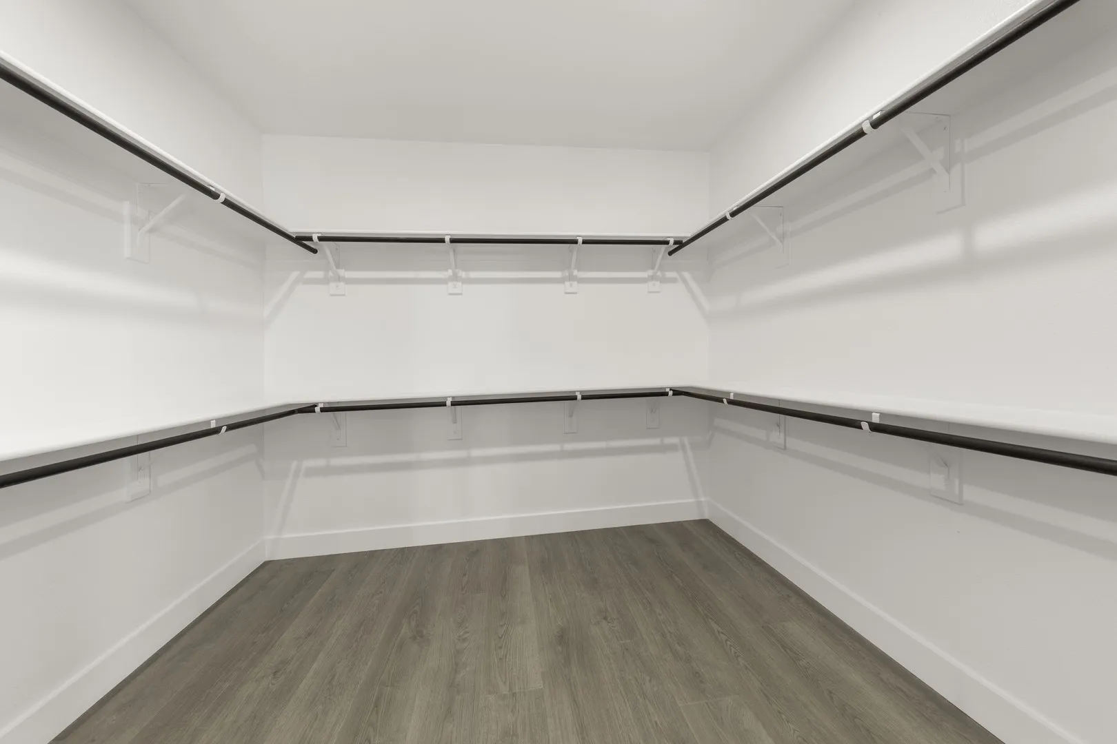 18_20. 2012 Burriana - Closet