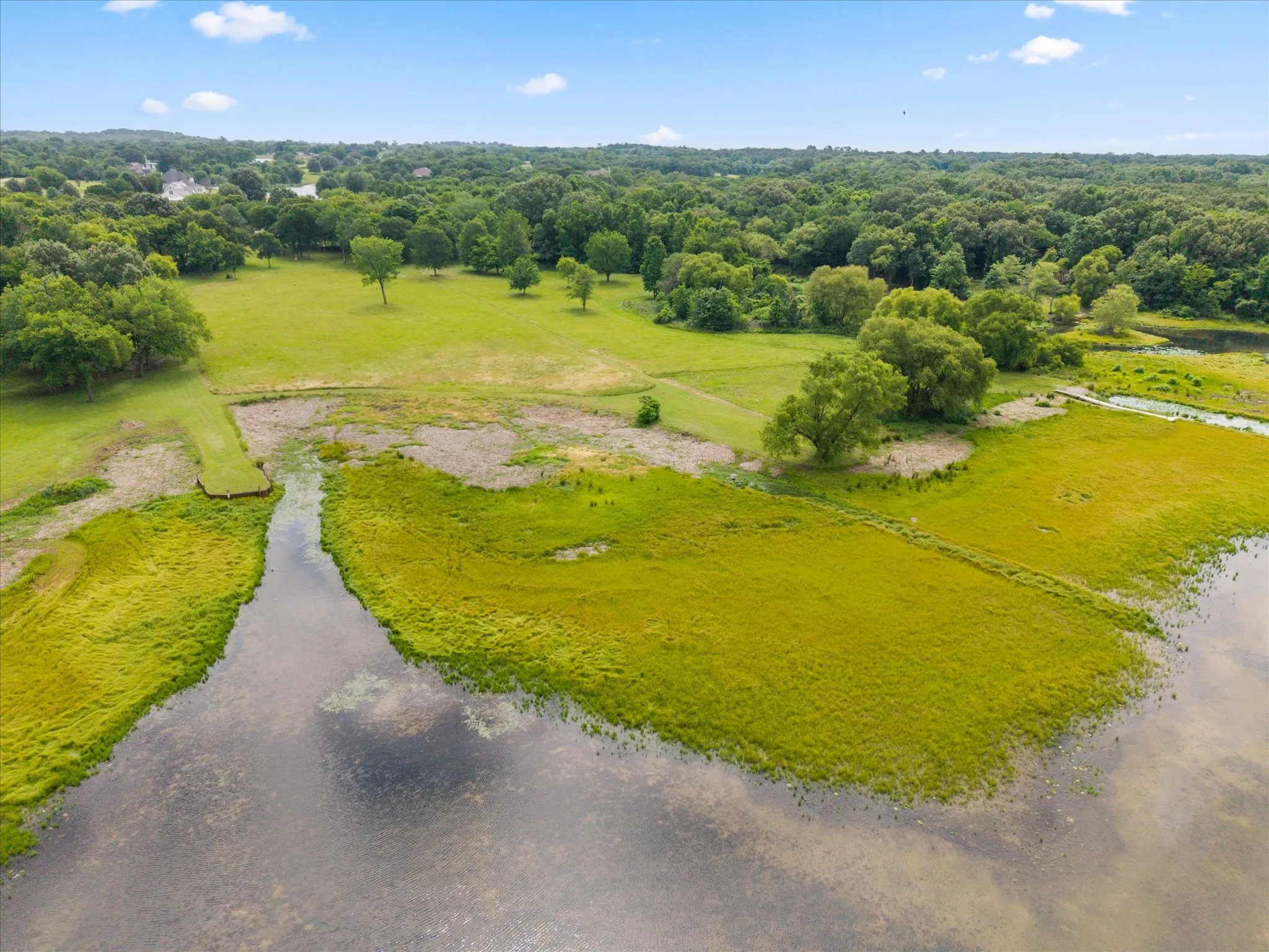 Single Family Residence For Sale in Wood County , 765 CR 1300, Yantis, Texas 75497, 3 Bedroom, 2 Bathroom, 3 Garage spaces, 2,466 Sqft, built in 2015, mls#21281129, Real Estate Agent in Yantis, Homes For Sale in Wood county, Homes For Sale in Yantis, Realtor in Yantis Texas, Real Estate Brokerage Independent Realty Texas, Luminita Cordes Realtor