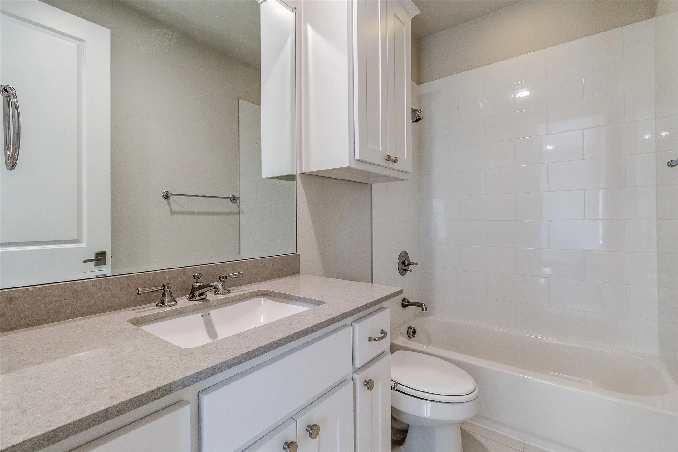 Ensuite bathroom in third floor bedroom