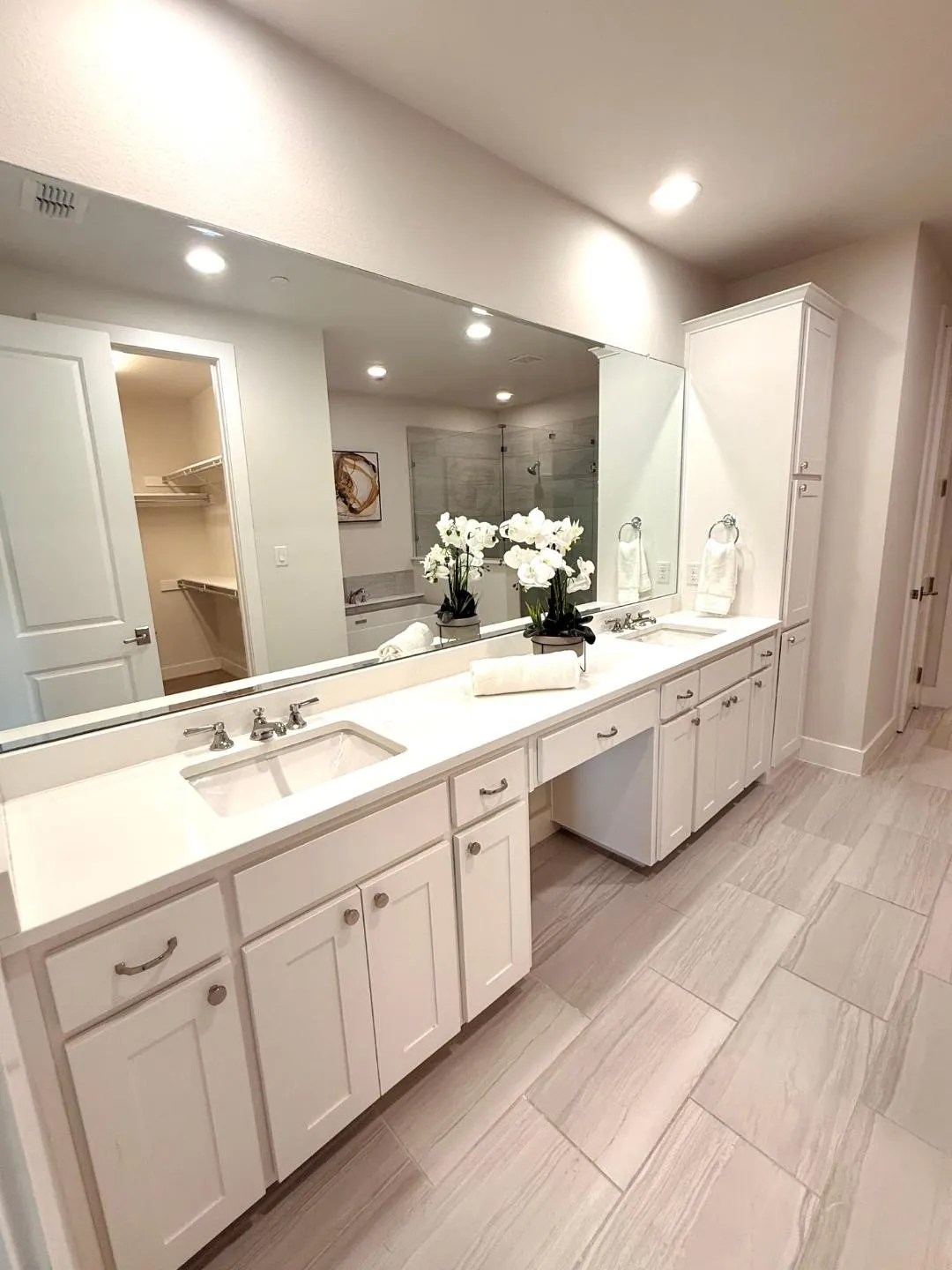 Townhouse For Sale in Dallas County , 7700 Eastern Avenue 401, Dallas, Texas 75209, 3 Bedroom, 4 Bathroom, 2 Garage spaces, 2,917 Sqft, built in 2016, mls#21280379, Real Estate Agent in Dallas, Homes For Sale in Dallas county, Homes For Sale in Dallas, Realtor in Dallas Texas, Real Estate Brokerage Independent Realty Texas, Luminita Cordes Realtor