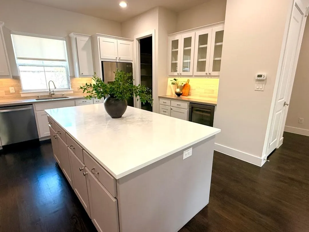 Townhouse For Sale in Dallas County , 7700 Eastern Avenue 401, Dallas, Texas 75209, 3 Bedroom, 4 Bathroom, 2 Garage spaces, 2,917 Sqft, built in 2016, mls#21280379, Real Estate Agent in Dallas, Homes For Sale in Dallas county, Homes For Sale in Dallas, Realtor in Dallas Texas, Real Estate Brokerage Independent Realty Texas, Luminita Cordes Realtor