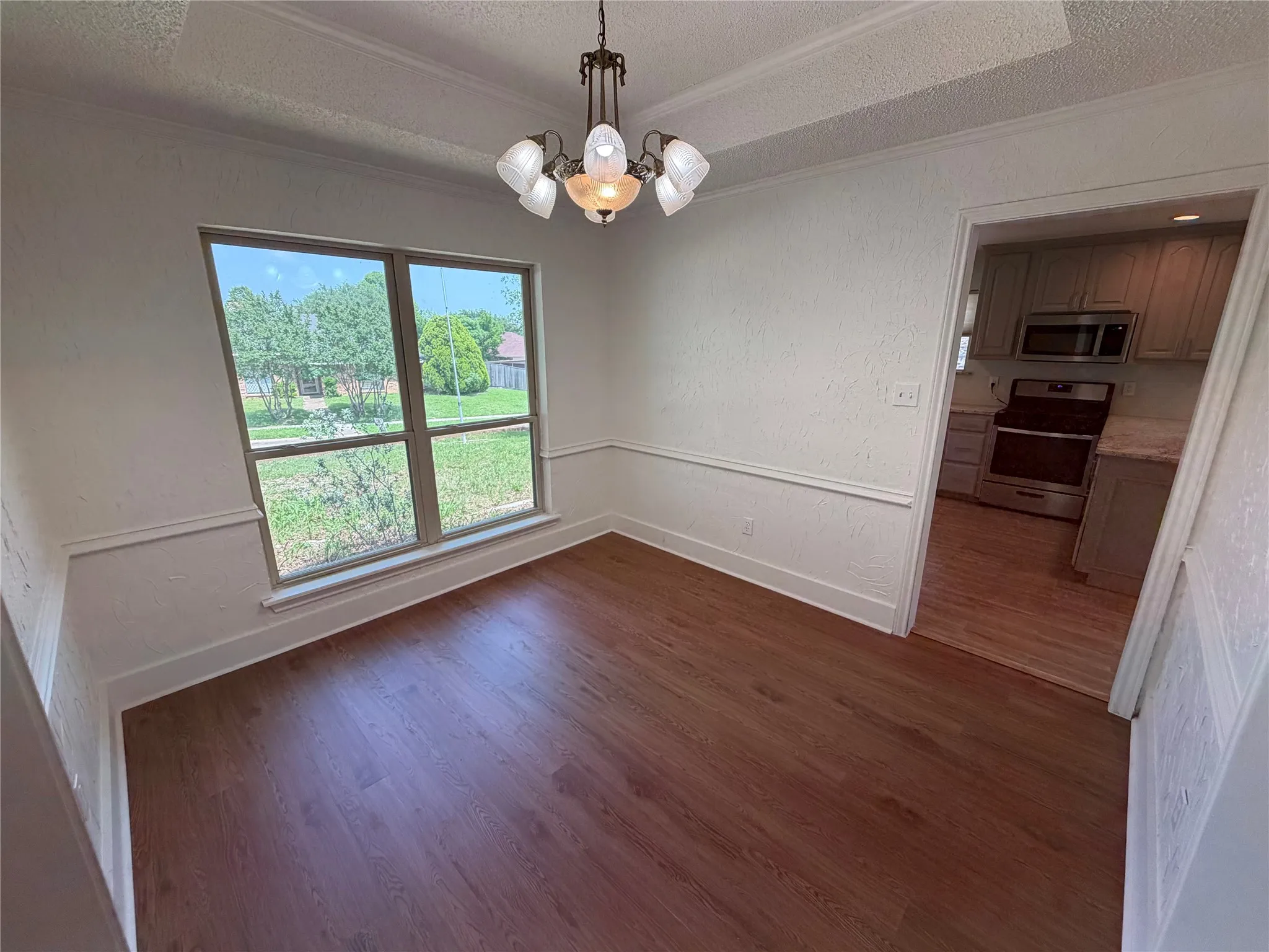 Single Family Residence For Rent in Dallas County , 4909 Van Ness Street, Garland, Texas 75043, 3 Bedroom, 2 Bathroom, Garage spaces, 1,944 Sqft, built in 1986, mls#21281142, Real Estate Agent in Garland, Homes For Rent in Dallas county, Homes For Rent in Garland, Realtor in Garland Texas, Real Estate Brokerage Independent Realty Texas, Luminita Cordes Realtor