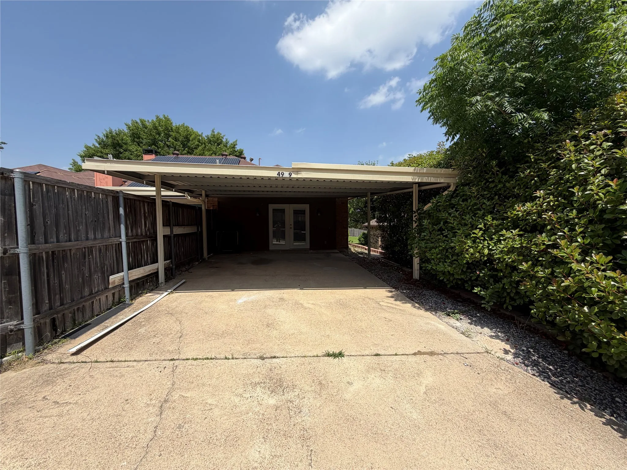 Single Family Residence For Rent in Dallas County , 4909 Van Ness Street, Garland, Texas 75043, 3 Bedroom, 2 Bathroom, Garage spaces, 1,944 Sqft, built in 1986, mls#21281142, Real Estate Agent in Garland, Homes For Rent in Dallas county, Homes For Rent in Garland, Realtor in Garland Texas, Real Estate Brokerage Independent Realty Texas, Luminita Cordes Realtor