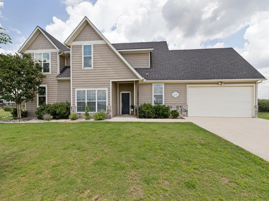 Single Family Residence For Sale in Collin County , 3110 County Road 222, Anna, Texas 75409, 4 Bedroom, 3 Bathroom, 2 Garage spaces, 2,640 Sqft, built in 2018, mls#21273606, Real Estate Agent in Anna, Homes For Sale in Collin county, Homes For Sale in Anna, Realtor in Anna Texas, Real Estate Brokerage Independent Realty Texas, Luminita Cordes Realtor