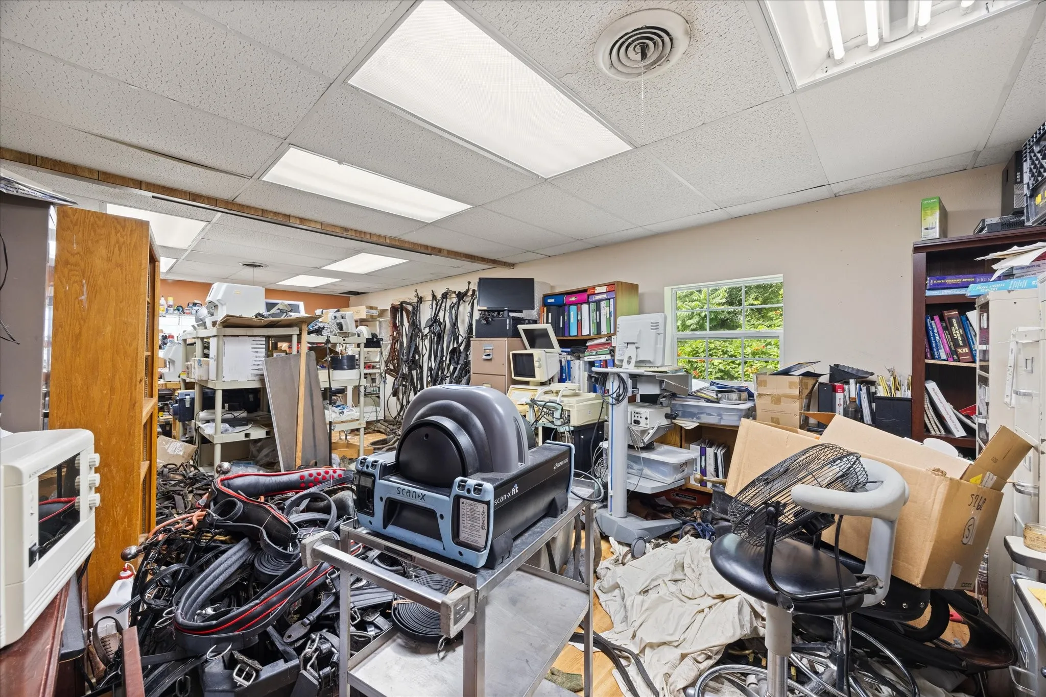 Office For Sale in Somervell County , 1401 NE Barnard Street, Glen Rose, Texas 76043, 0, 0, Garage spaces, 3,000 Sqft, built in 1987, Price $229,000, mls#21253628, Real Estate Agent in Glen Rose, Homes For Sale in Somervell county, Homes For Sale in Glen Rose, Realtor in Glen Rose Texas, Real Estate Brokerage Independent Realty Texas, Luminita Cordes Realtor