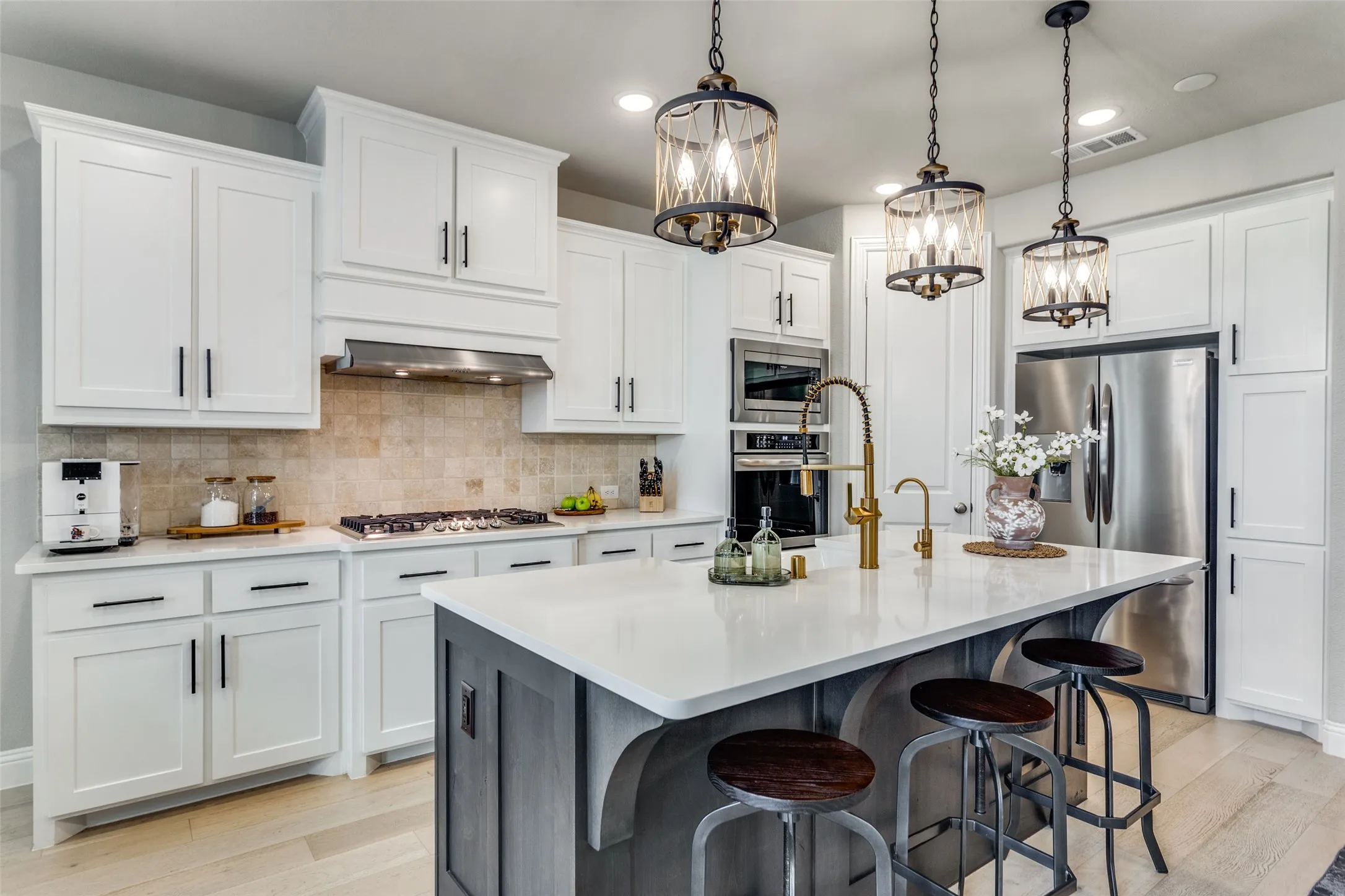 Single Family Residence For Sale in Parker County , 13613 Marys Ridge Road, Fort Worth, Texas 76008, 4 Bedroom, 3 Bathroom, 2 Garage spaces, 2,926 Sqft, built in 2020, mls#21281157, Real Estate Agent in Fort Worth, Homes For Sale in Parker county, Homes For Sale in Fort Worth, Realtor in Fort Worth Texas, Real Estate Brokerage Independent Realty Texas, Luminita Cordes Realtor