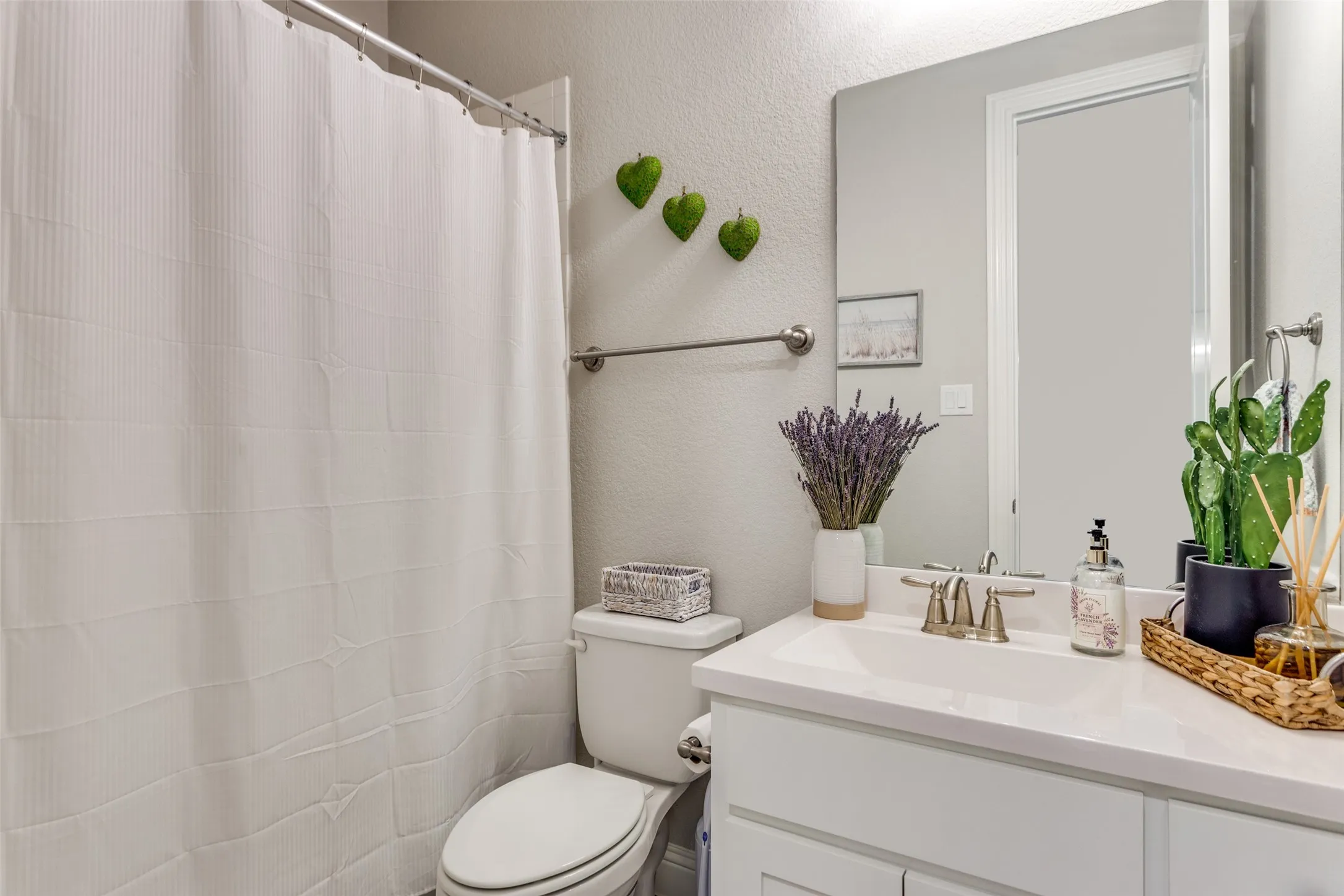 Single Family Residence For Sale in Parker County , 13613 Marys Ridge Road, Fort Worth, Texas 76008, 4 Bedroom, 3 Bathroom, 2 Garage spaces, 2,926 Sqft, built in 2020, mls#21281157, Real Estate Agent in Fort Worth, Homes For Sale in Parker county, Homes For Sale in Fort Worth, Realtor in Fort Worth Texas, Real Estate Brokerage Independent Realty Texas, Luminita Cordes Realtor