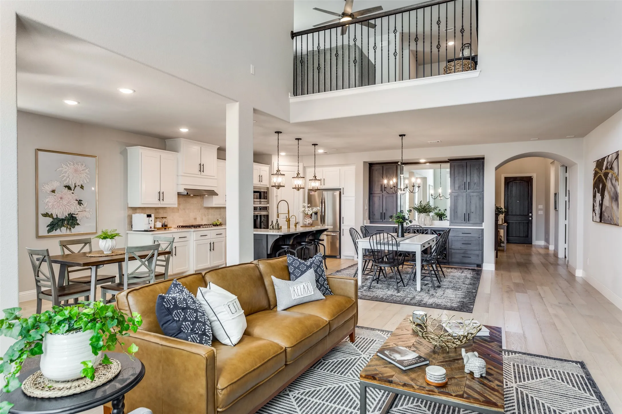 Single Family Residence For Sale in Parker County , 13613 Marys Ridge Road, Fort Worth, Texas 76008, 4 Bedroom, 3 Bathroom, 2 Garage spaces, 2,926 Sqft, built in 2020, mls#21281157, Real Estate Agent in Fort Worth, Homes For Sale in Parker county, Homes For Sale in Fort Worth, Realtor in Fort Worth Texas, Real Estate Brokerage Independent Realty Texas, Luminita Cordes Realtor