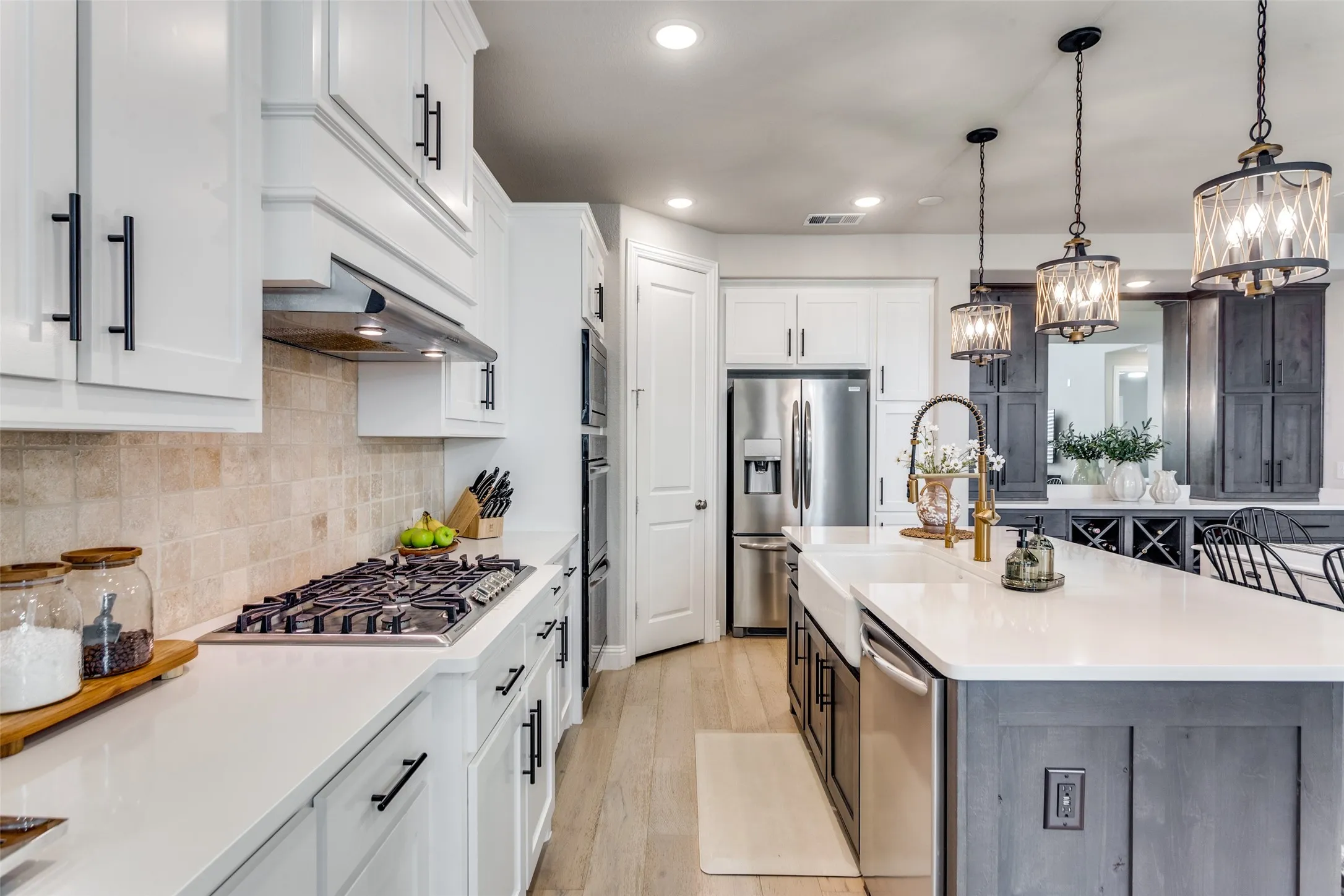 Single Family Residence For Sale in Parker County , 13613 Marys Ridge Road, Fort Worth, Texas 76008, 4 Bedroom, 3 Bathroom, 2 Garage spaces, 2,926 Sqft, built in 2020, mls#21281157, Real Estate Agent in Fort Worth, Homes For Sale in Parker county, Homes For Sale in Fort Worth, Realtor in Fort Worth Texas, Real Estate Brokerage Independent Realty Texas, Luminita Cordes Realtor