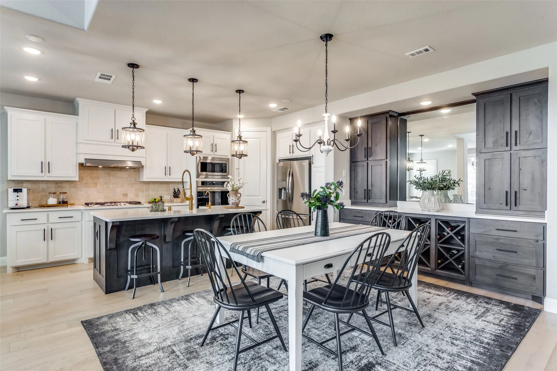 Single Family Residence For Sale in Parker County , 13613 Marys Ridge Road, Fort Worth, Texas 76008, 4 Bedroom, 3 Bathroom, 2 Garage spaces, 2,926 Sqft, built in 2020, mls#21281157, Real Estate Agent in Fort Worth, Homes For Sale in Parker county, Homes For Sale in Fort Worth, Realtor in Fort Worth Texas, Real Estate Brokerage Independent Realty Texas, Luminita Cordes Realtor