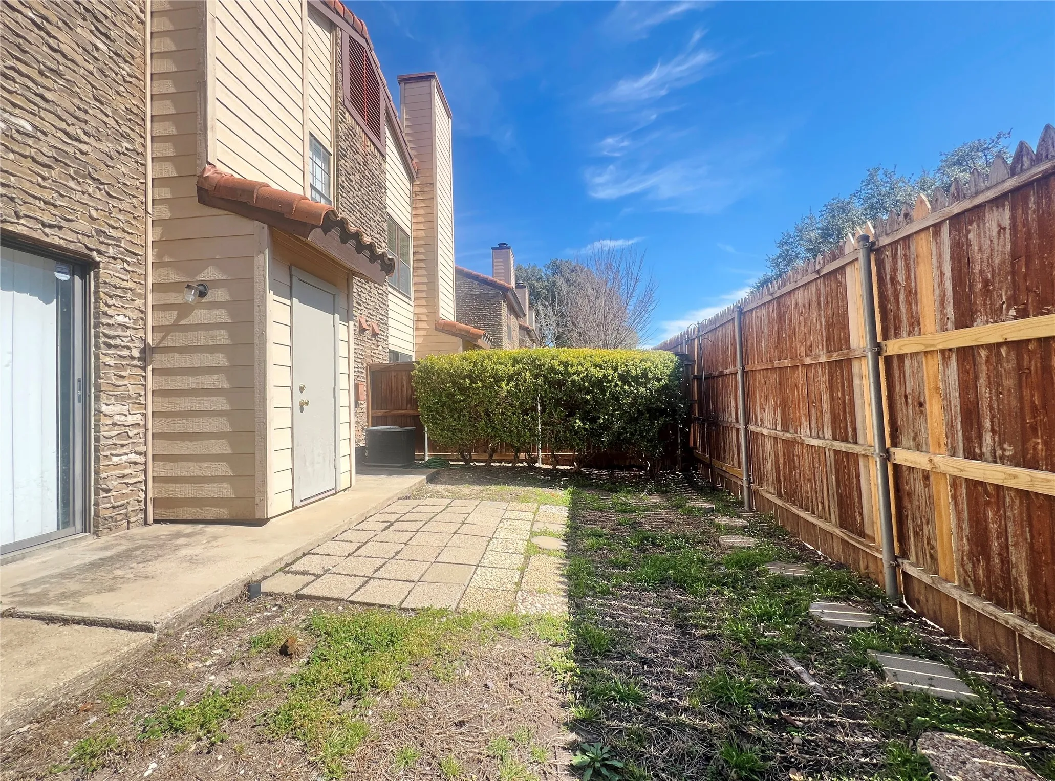Condominium For Rent in Dallas County , 5626 Preston Oaks Road 43D, Dallas, Texas 75254, 1 Bedroom, 2 Bathroom, Garage spaces, 912 Sqft, built in 1981, mls#21281163, Real Estate Agent in Dallas, Homes For Rent in Dallas county, Homes For Rent in Dallas, Realtor in Dallas Texas, Real Estate Brokerage Independent Realty Texas, Luminita Cordes Realtor