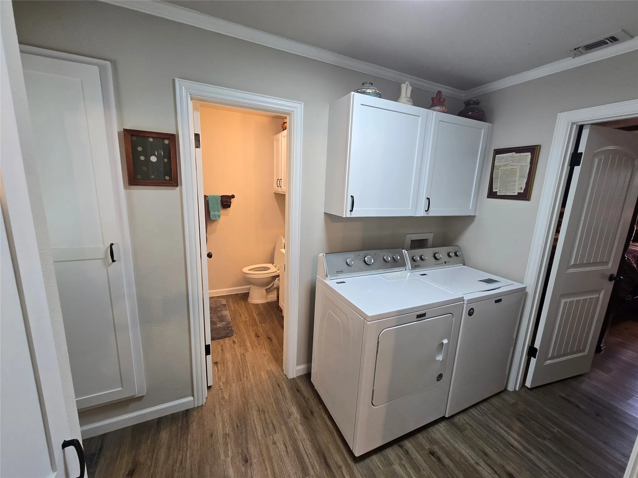 Single Family Residence For Sale in Hood County , 1316 E Apache Trail, Granbury, Texas 76048, 2 Bedroom, 2 Bathroom, 2 Garage spaces, 1,160 Sqft, built in 1978, mls#21256900, Real Estate Agent in Granbury, Homes For Sale in Hood county, Homes For Sale in Granbury, Realtor in Granbury Texas, Real Estate Brokerage Independent Realty Texas, Luminita Cordes Realtor