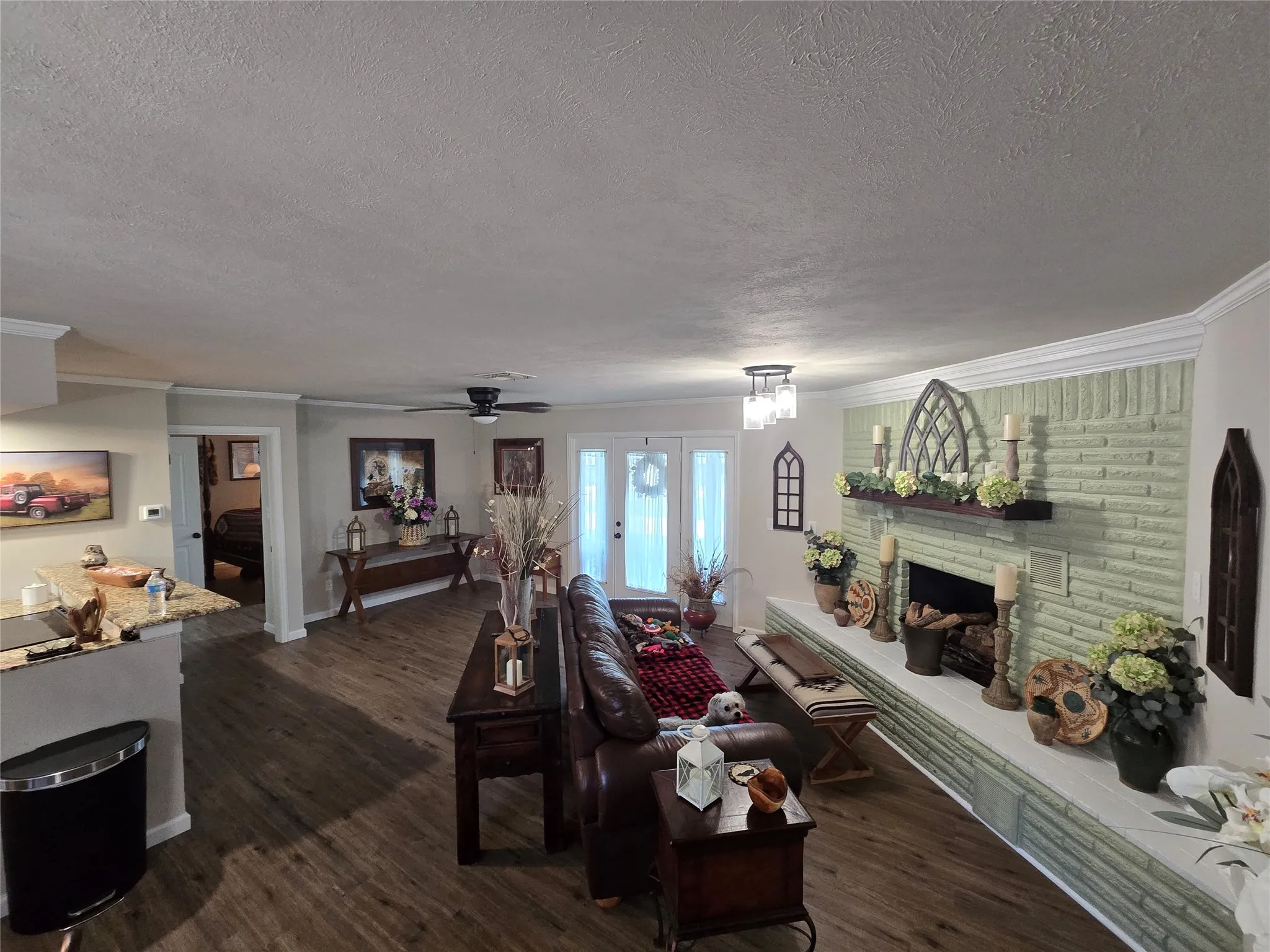 Single Family Residence For Sale in Hood County , 1316 E Apache Trail, Granbury, Texas 76048, 2 Bedroom, 2 Bathroom, 2 Garage spaces, 1,160 Sqft, built in 1978, mls#21256900, Real Estate Agent in Granbury, Homes For Sale in Hood county, Homes For Sale in Granbury, Realtor in Granbury Texas, Real Estate Brokerage Independent Realty Texas, Luminita Cordes Realtor