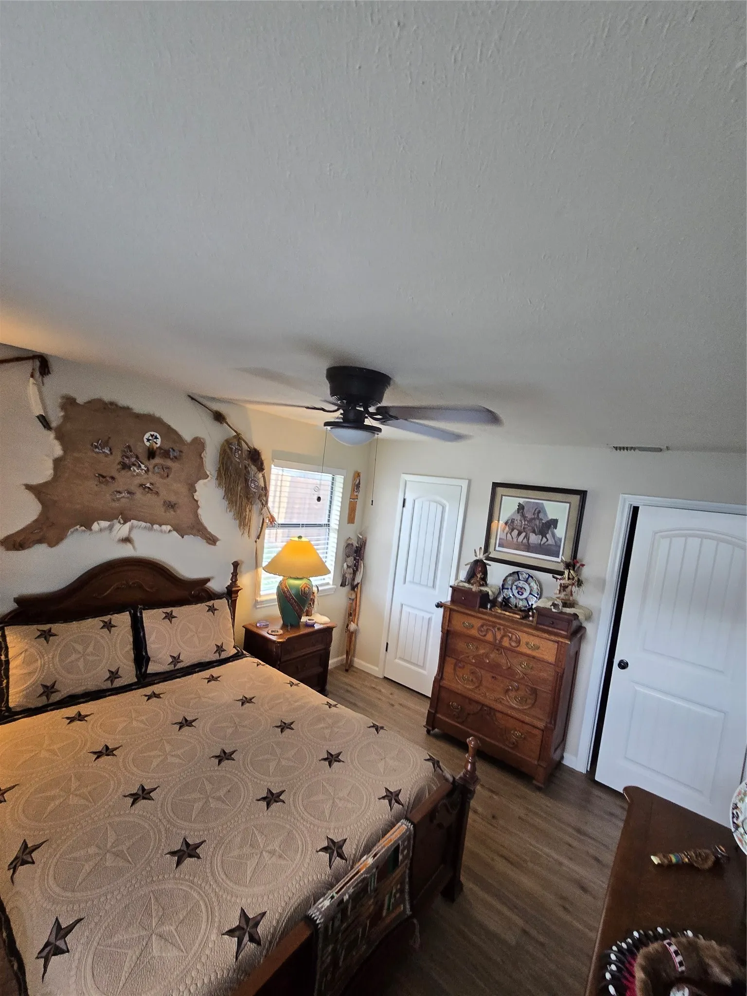 Single Family Residence For Sale in Hood County , 1316 E Apache Trail, Granbury, Texas 76048, 2 Bedroom, 2 Bathroom, 2 Garage spaces, 1,160 Sqft, built in 1978, mls#21256900, Real Estate Agent in Granbury, Homes For Sale in Hood county, Homes For Sale in Granbury, Realtor in Granbury Texas, Real Estate Brokerage Independent Realty Texas, Luminita Cordes Realtor