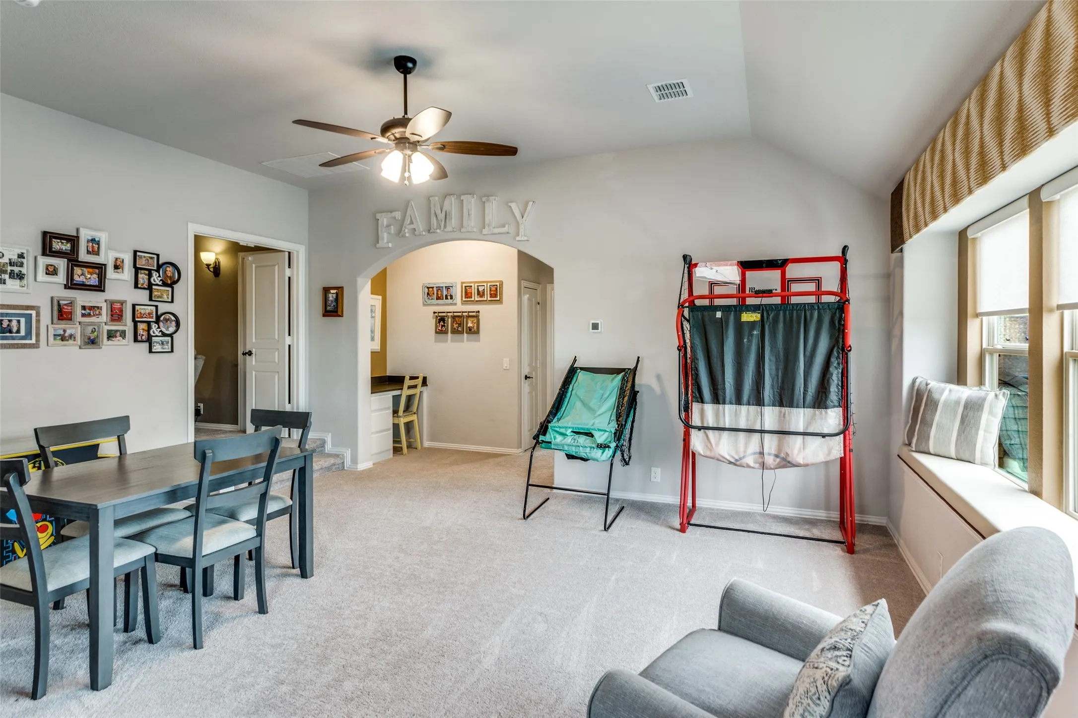 Single Family Residence For Sale in Johnson County , 1000 Brenham Drive, Godley, Texas 76044, 4 Bedroom, 3 Bathroom, 3 Garage spaces, 3,313 Sqft, built in 2019, mls#21281197, Real Estate Agent in Godley, Homes For Sale in Johnson county, Homes For Sale in Godley, Realtor in Godley Texas, Real Estate Brokerage Independent Realty Texas, Luminita Cordes Realtor