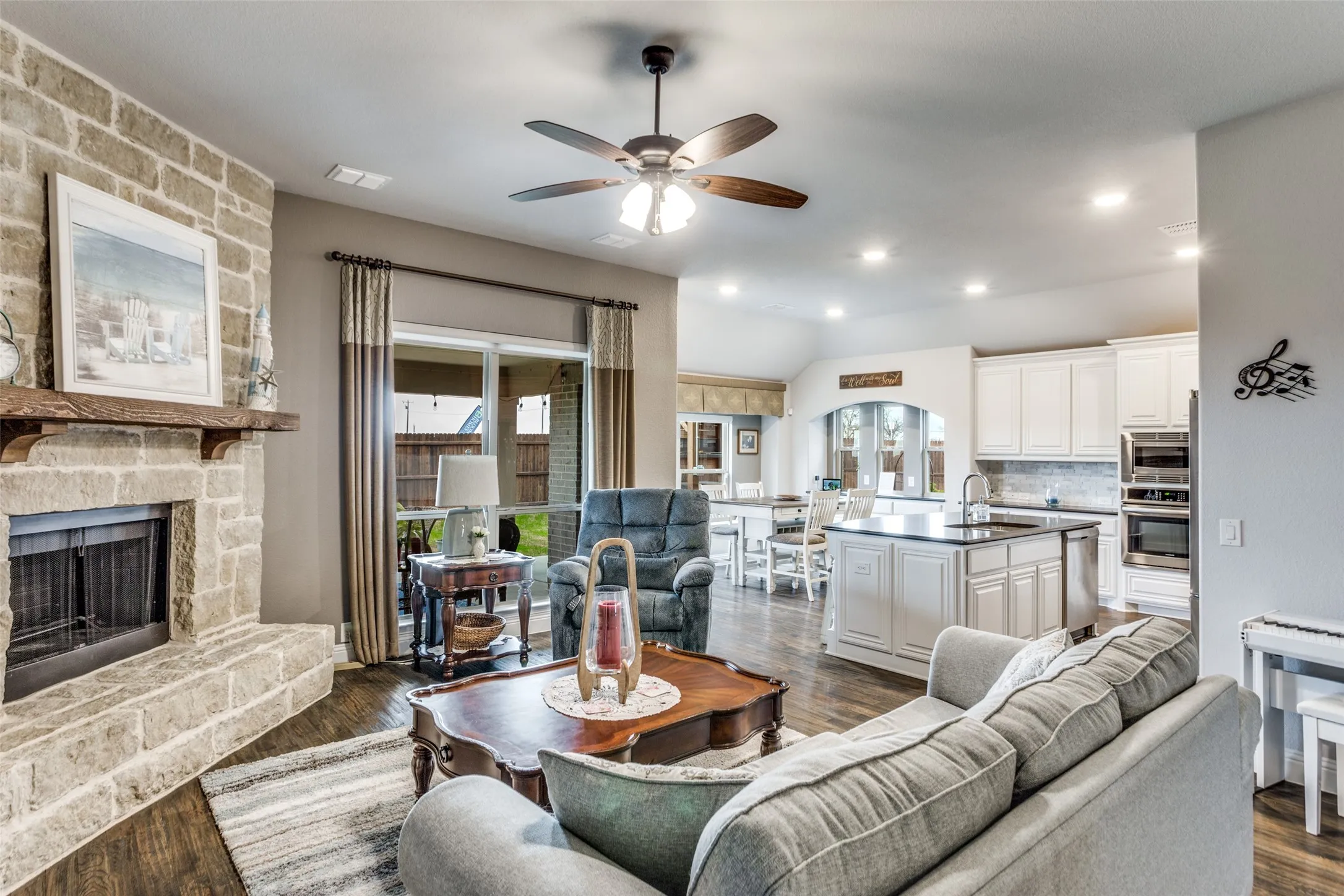 Single Family Residence For Sale in Johnson County , 1000 Brenham Drive, Godley, Texas 76044, 4 Bedroom, 3 Bathroom, 3 Garage spaces, 3,313 Sqft, built in 2019, mls#21281197, Real Estate Agent in Godley, Homes For Sale in Johnson county, Homes For Sale in Godley, Realtor in Godley Texas, Real Estate Brokerage Independent Realty Texas, Luminita Cordes Realtor