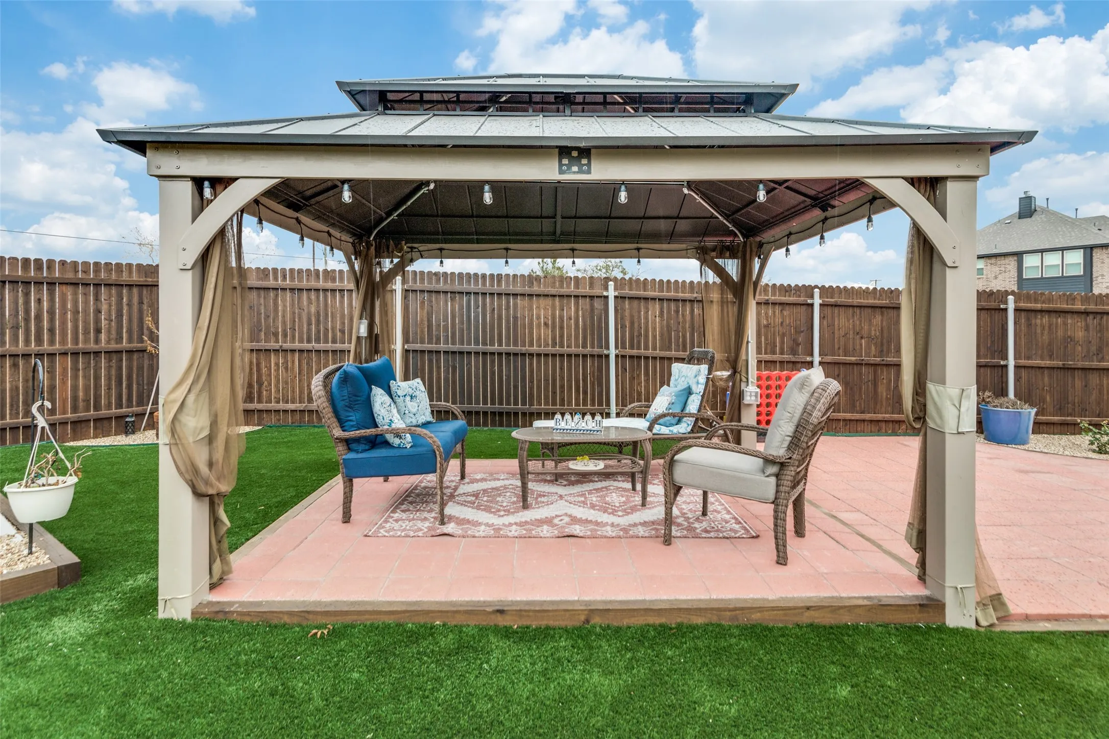 Single Family Residence For Sale in Johnson County , 1000 Brenham Drive, Godley, Texas 76044, 4 Bedroom, 3 Bathroom, 3 Garage spaces, 3,313 Sqft, built in 2019, mls#21281197, Real Estate Agent in Godley, Homes For Sale in Johnson county, Homes For Sale in Godley, Realtor in Godley Texas, Real Estate Brokerage Independent Realty Texas, Luminita Cordes Realtor