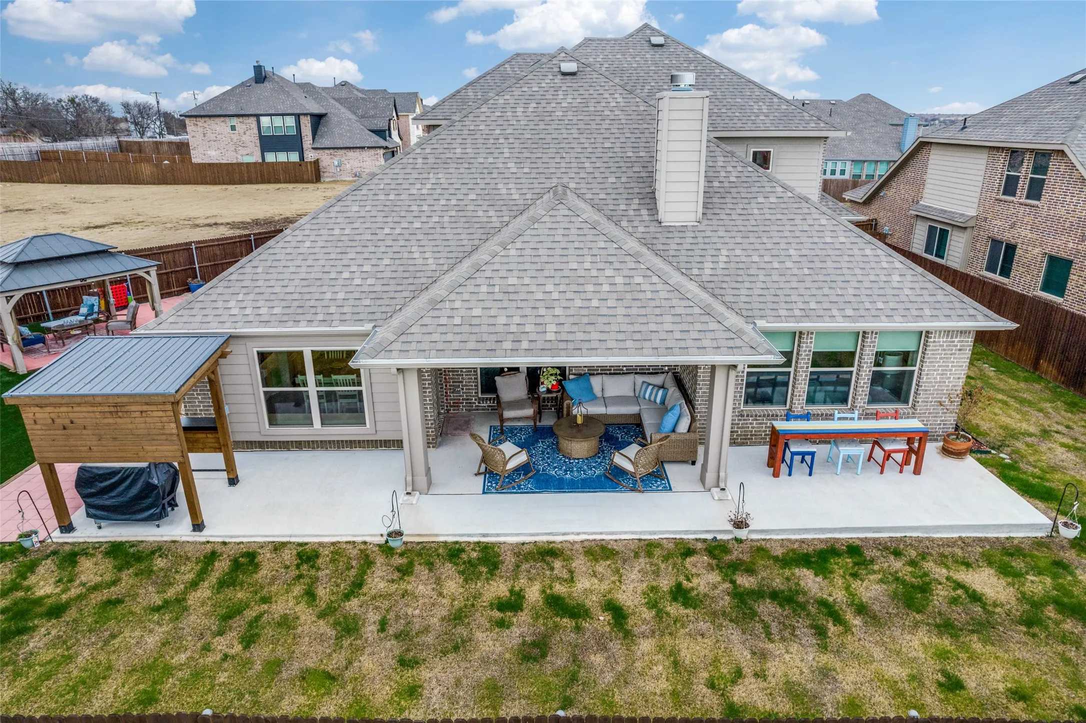 Single Family Residence For Sale in Johnson County , 1000 Brenham Drive, Godley, Texas 76044, 4 Bedroom, 3 Bathroom, 3 Garage spaces, 3,313 Sqft, built in 2019, mls#21281197, Real Estate Agent in Godley, Homes For Sale in Johnson county, Homes For Sale in Godley, Realtor in Godley Texas, Real Estate Brokerage Independent Realty Texas, Luminita Cordes Realtor