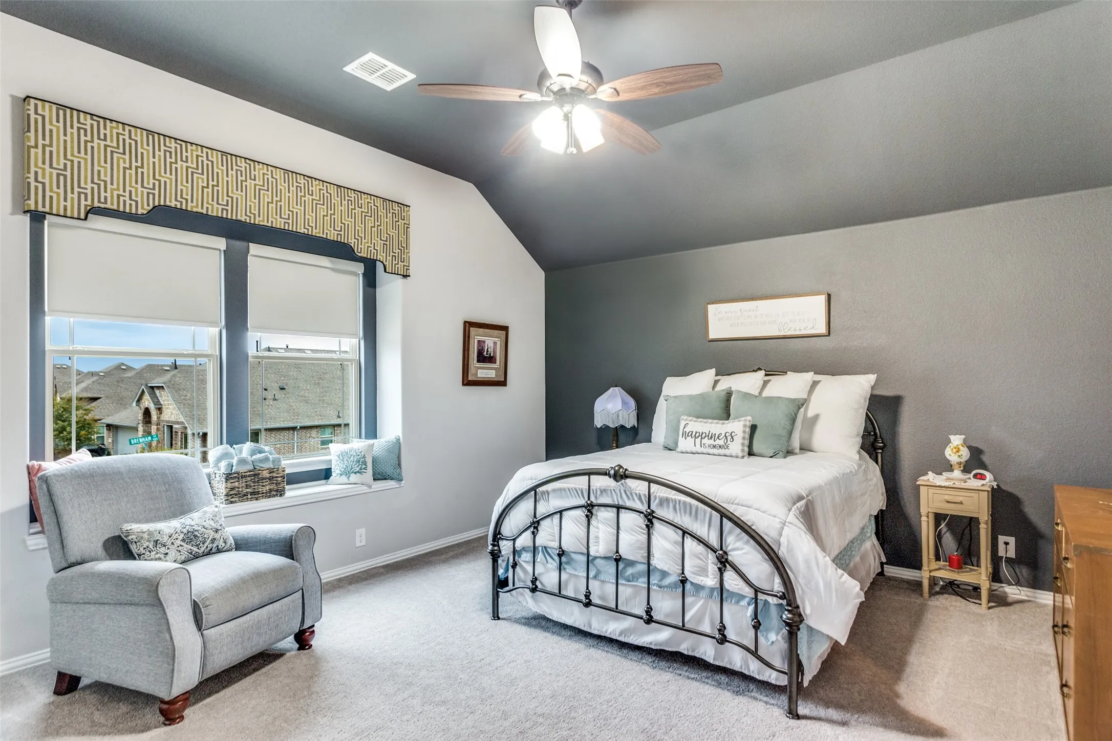Single Family Residence For Sale in Johnson County , 1000 Brenham Drive, Godley, Texas 76044, 4 Bedroom, 3 Bathroom, 3 Garage spaces, 3,313 Sqft, built in 2019, mls#21281197, Real Estate Agent in Godley, Homes For Sale in Johnson county, Homes For Sale in Godley, Realtor in Godley Texas, Real Estate Brokerage Independent Realty Texas, Luminita Cordes Realtor