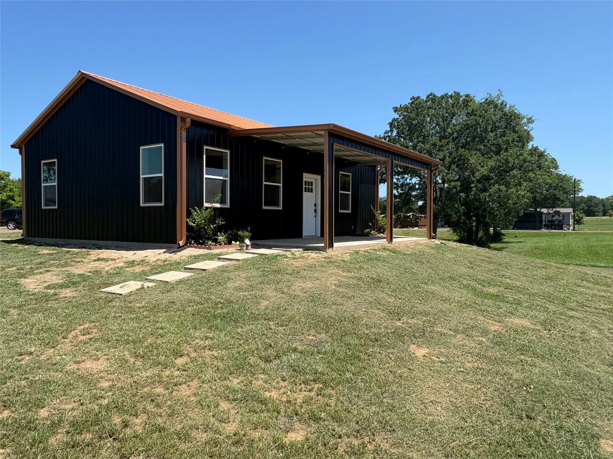 Single Family Residence For Sale in Wood County , 112 Navajo, Quitman, Texas 75783, 2 Bedroom, 1 Bathroom, Garage spaces, 936 Sqft, built in 2026, mls#21281224, Real Estate Agent in Quitman, Homes For Sale in Wood county, Homes For Sale in Quitman, Realtor in Quitman Texas, Real Estate Brokerage Independent Realty Texas, Luminita Cordes Realtor