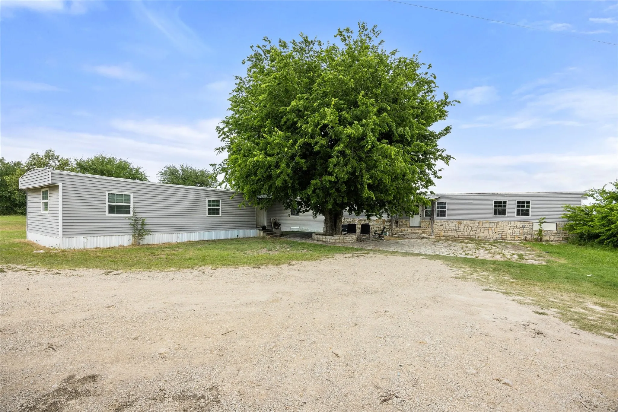Manufactured Home For Sale in Somervell County , 1274 County Road 2019 B, Glen Rose, Texas 76043, 4 Bedroom, 2 Bathroom, Garage spaces, 2,800 Sqft, built in 0, mls#21253634, Real Estate Agent in Glen Rose, Homes For Sale in Somervell county, Homes For Sale in Glen Rose, Realtor in Glen Rose Texas, Real Estate Brokerage Independent Realty Texas, Luminita Cordes Realtor