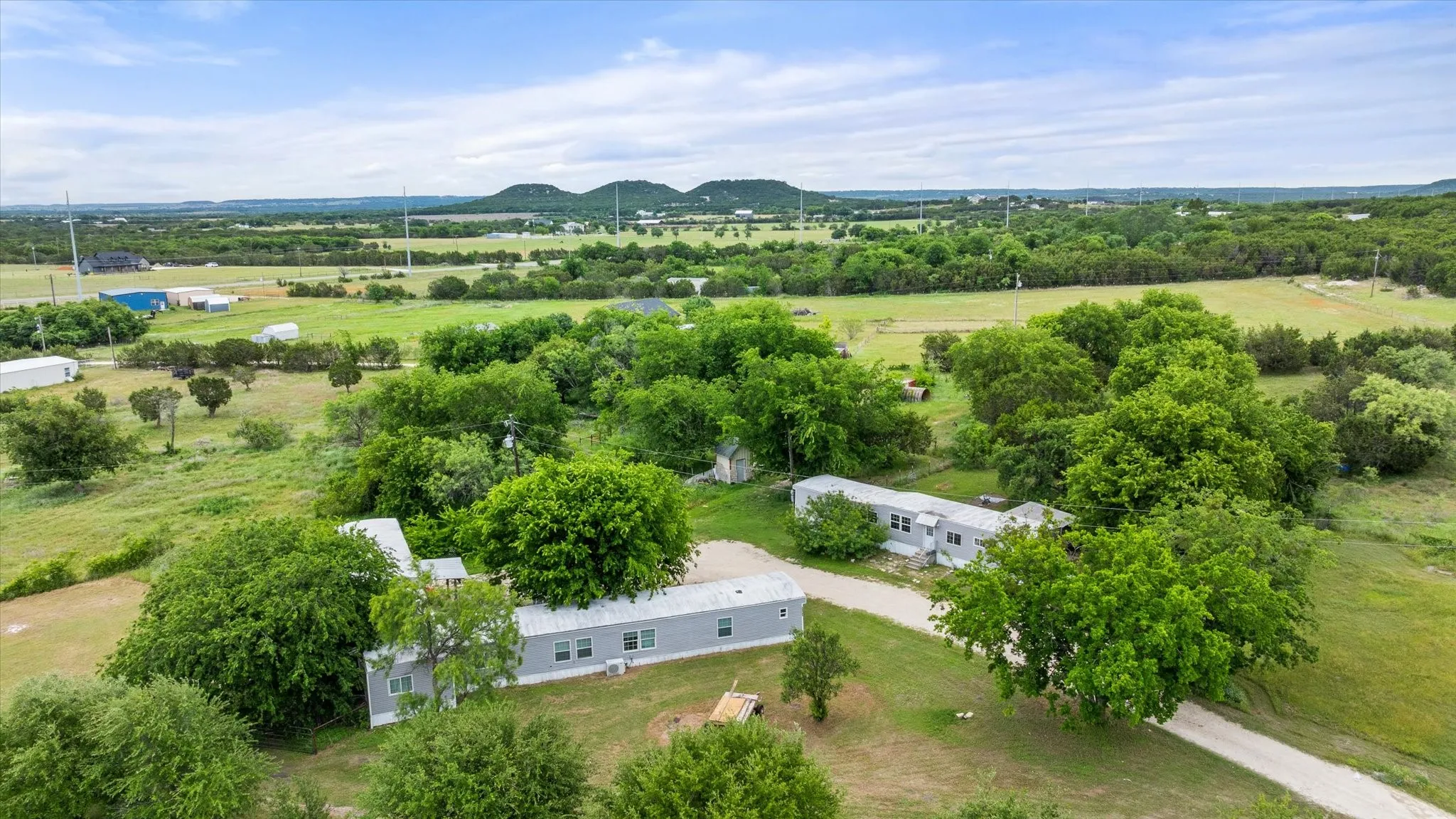 Manufactured Home For Sale in Somervell County , 1274 County Road 2019 B, Glen Rose, Texas 76043, 4 Bedroom, 2 Bathroom, Garage spaces, 2,800 Sqft, built in 0, mls#21253634, Real Estate Agent in Glen Rose, Homes For Sale in Somervell county, Homes For Sale in Glen Rose, Realtor in Glen Rose Texas, Real Estate Brokerage Independent Realty Texas, Luminita Cordes Realtor