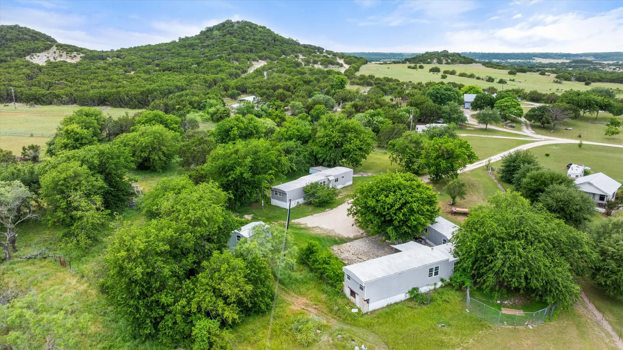 Manufactured Home For Sale in Somervell County , 1274 County Road 2019 B, Glen Rose, Texas 76043, 4 Bedroom, 2 Bathroom, Garage spaces, 2,800 Sqft, built in 0, mls#21253634, Real Estate Agent in Glen Rose, Homes For Sale in Somervell county, Homes For Sale in Glen Rose, Realtor in Glen Rose Texas, Real Estate Brokerage Independent Realty Texas, Luminita Cordes Realtor