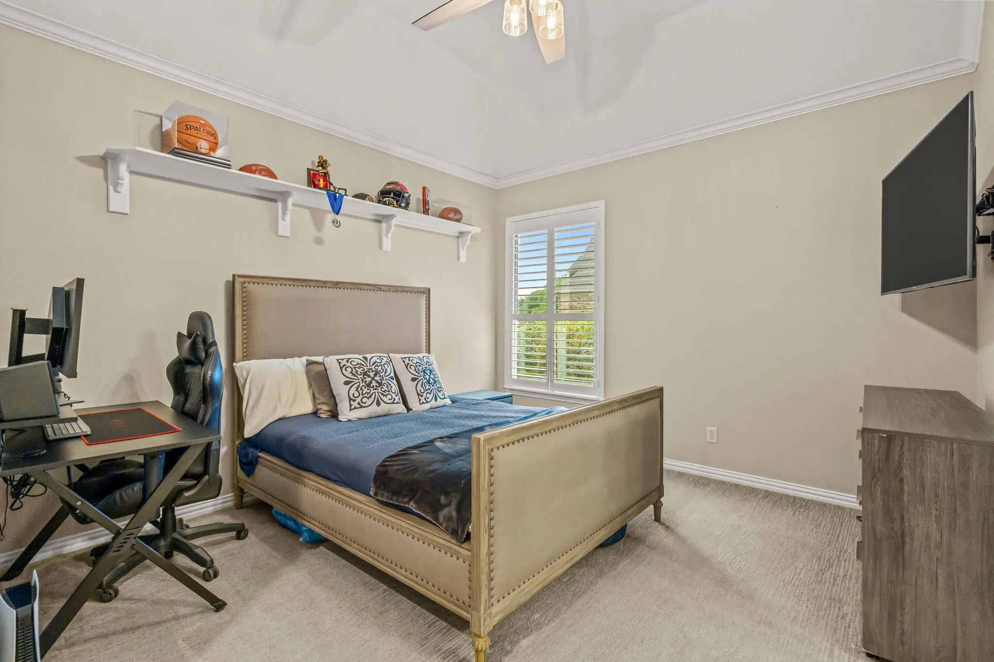 Single Family Residence For Sale in Tarrant County , 324 Oak Pointe Lane, Southlake, Texas 76092, 5 Bedroom, 6 Bathroom, 4 Garage spaces, 5,757 Sqft, built in 2005, mls#21259508, Real Estate Agent in Southlake, Homes For Sale in Tarrant county, Homes For Sale in Southlake, Realtor in Southlake Texas, Real Estate Brokerage Independent Realty Texas, Luminita Cordes Realtor